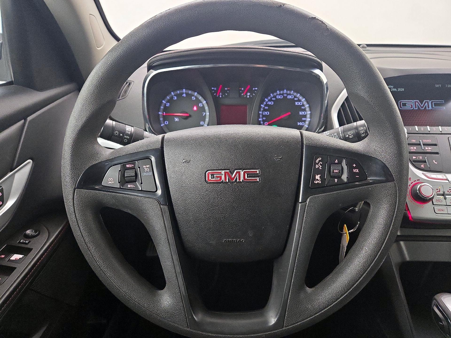 Thumbnail: 2015 GMC Terrain - 10