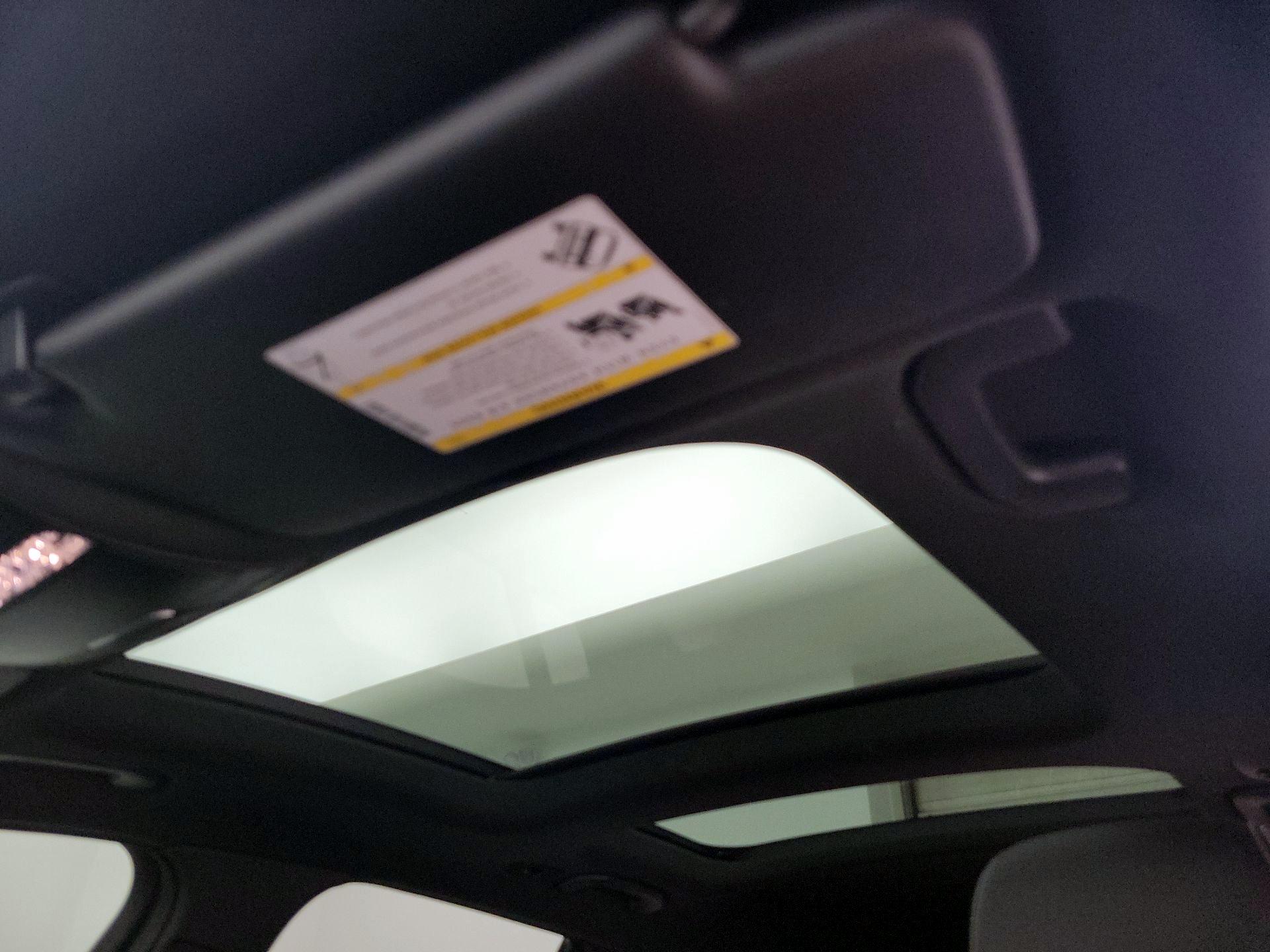 Thumbnail: 2019 Mercedes-Benz GLC - 19