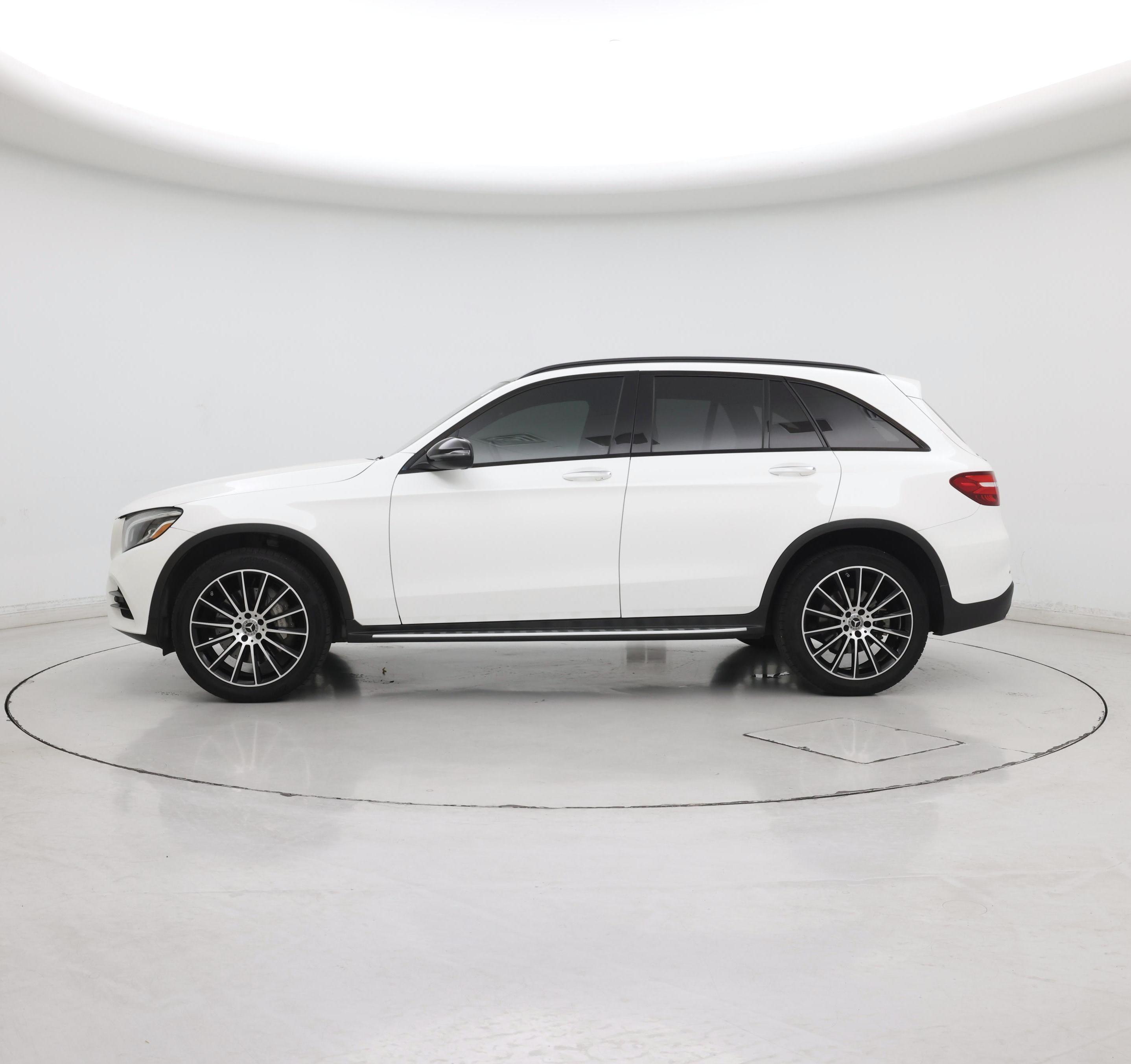 Thumbnail: 2019 Mercedes-Benz GLC - 3