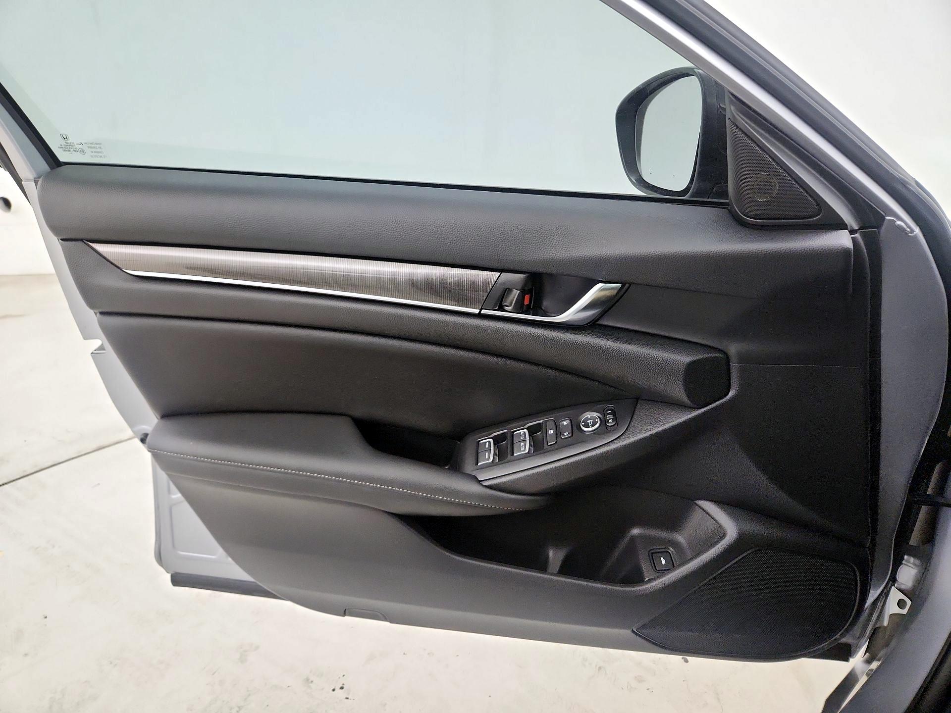 Thumbnail: 2022 Honda Accord - 12