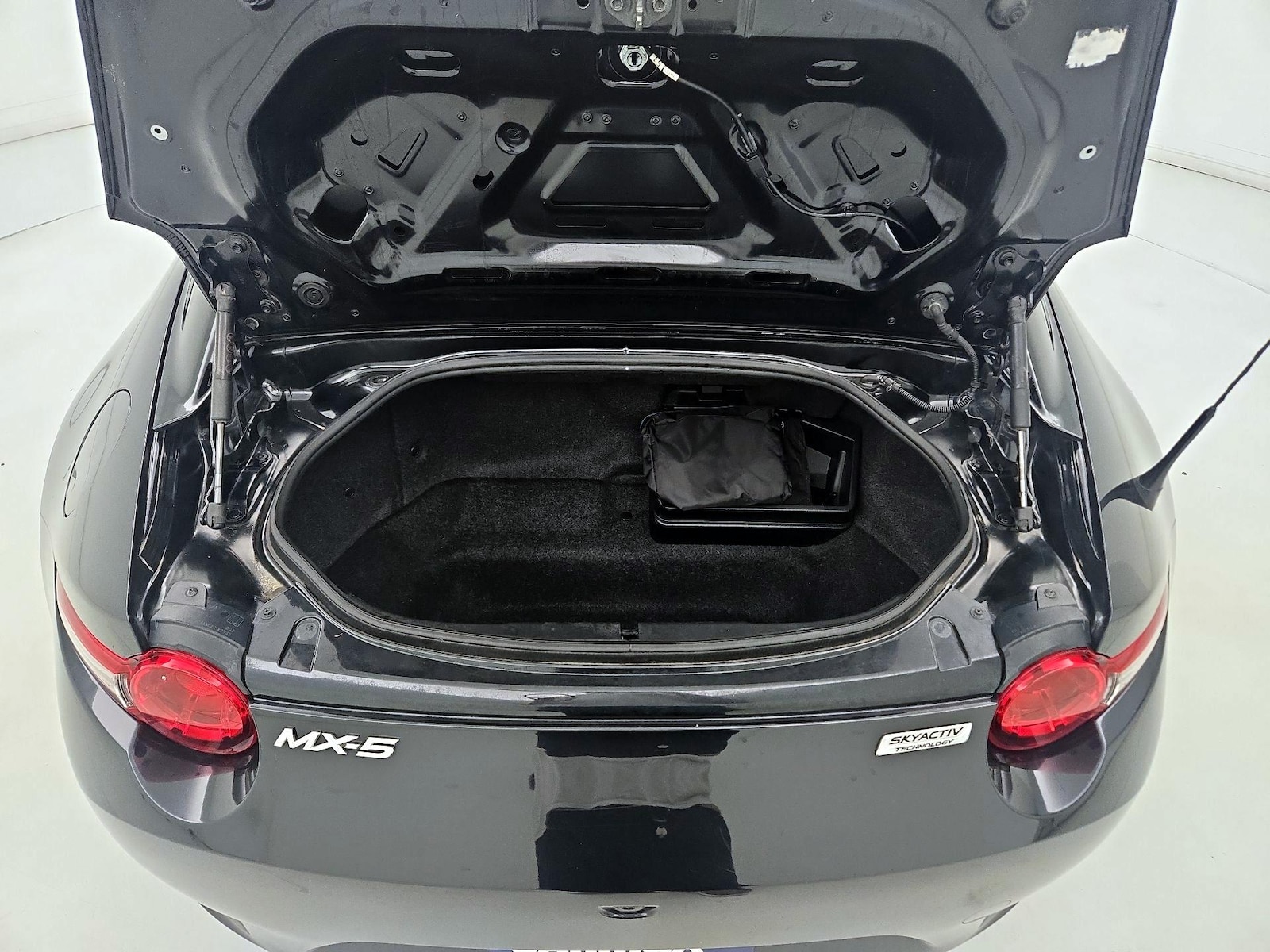 2019 Mazda MX-5 Miata RF Club - Photo 20