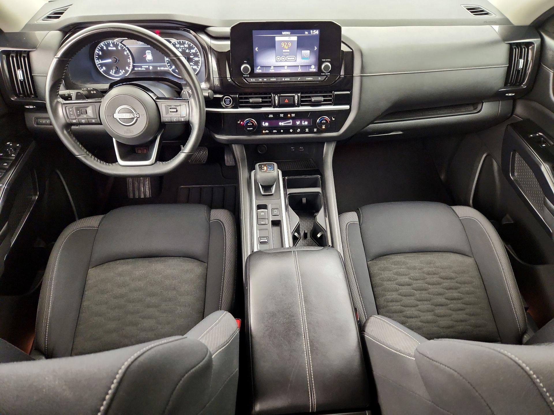 Thumbnail: 2022 Nissan Pathfinder - 9