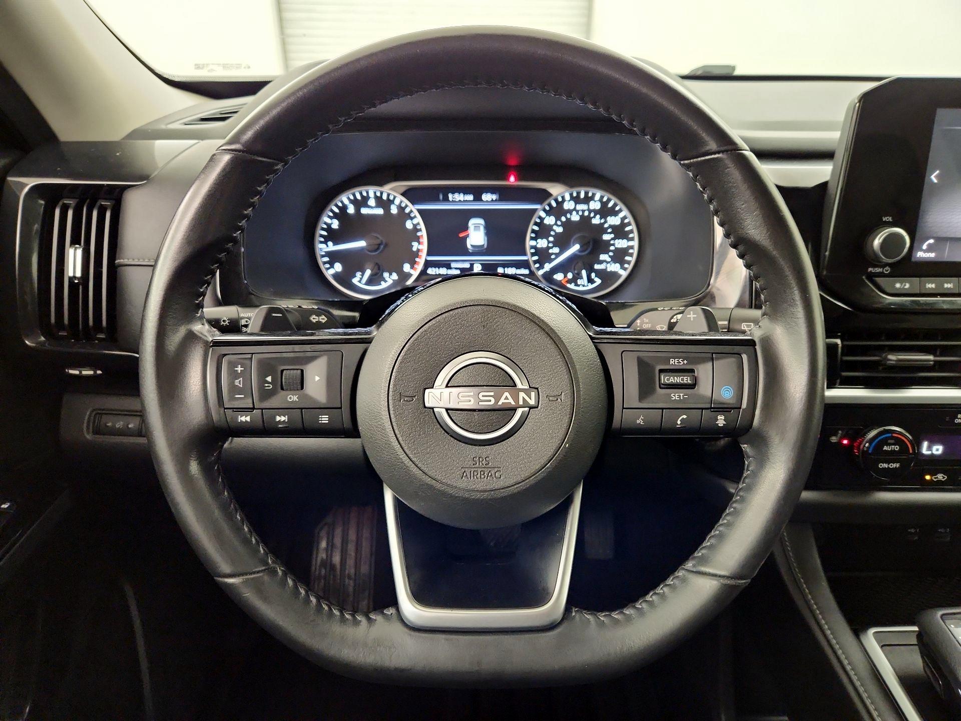 Thumbnail: 2022 Nissan Pathfinder - 10