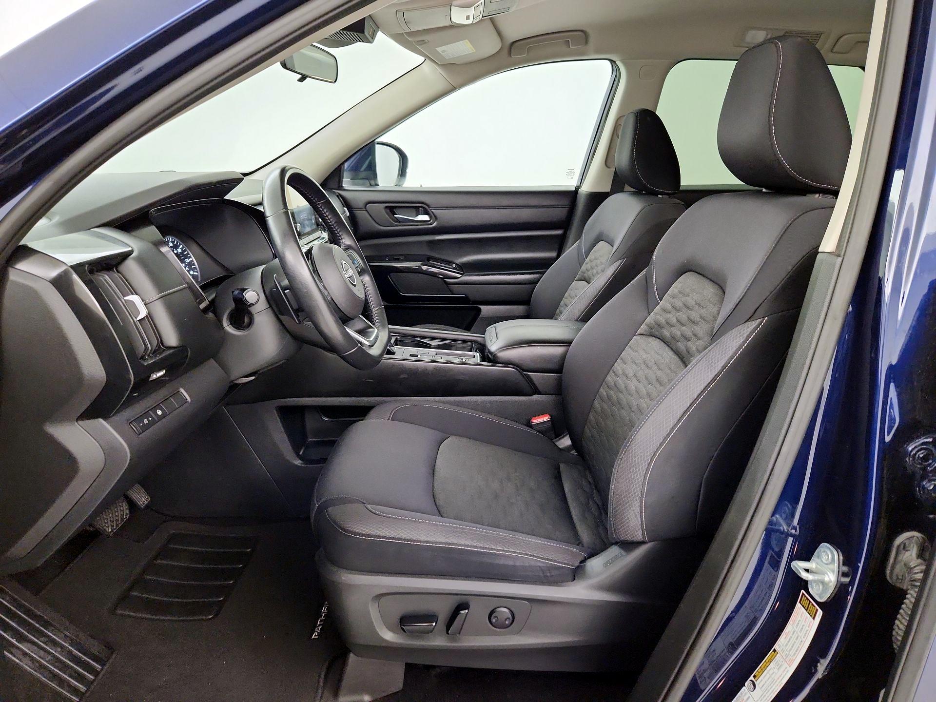 Thumbnail: 2022 Nissan Pathfinder - 11