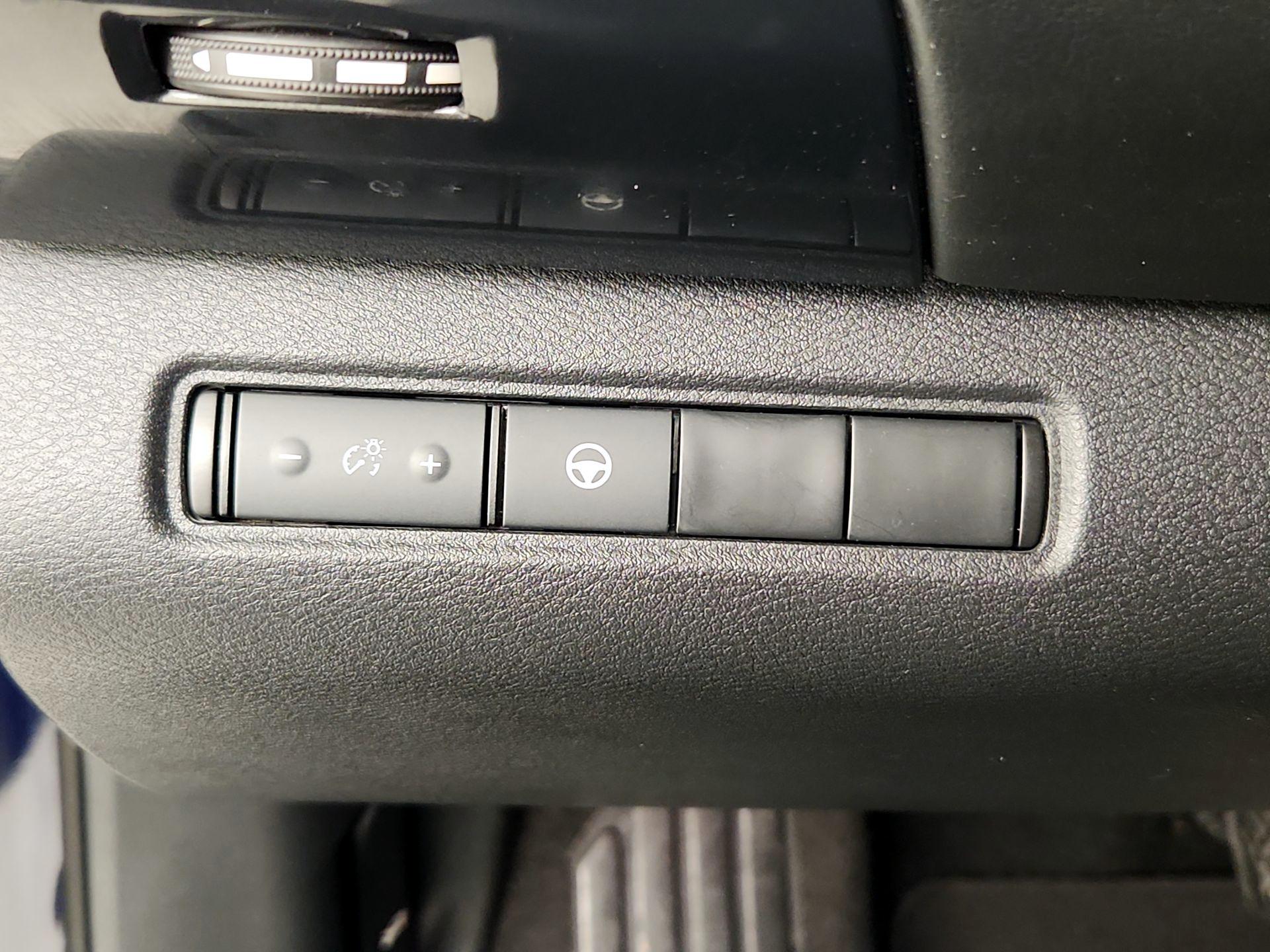 Thumbnail: 2022 Nissan Pathfinder - 13