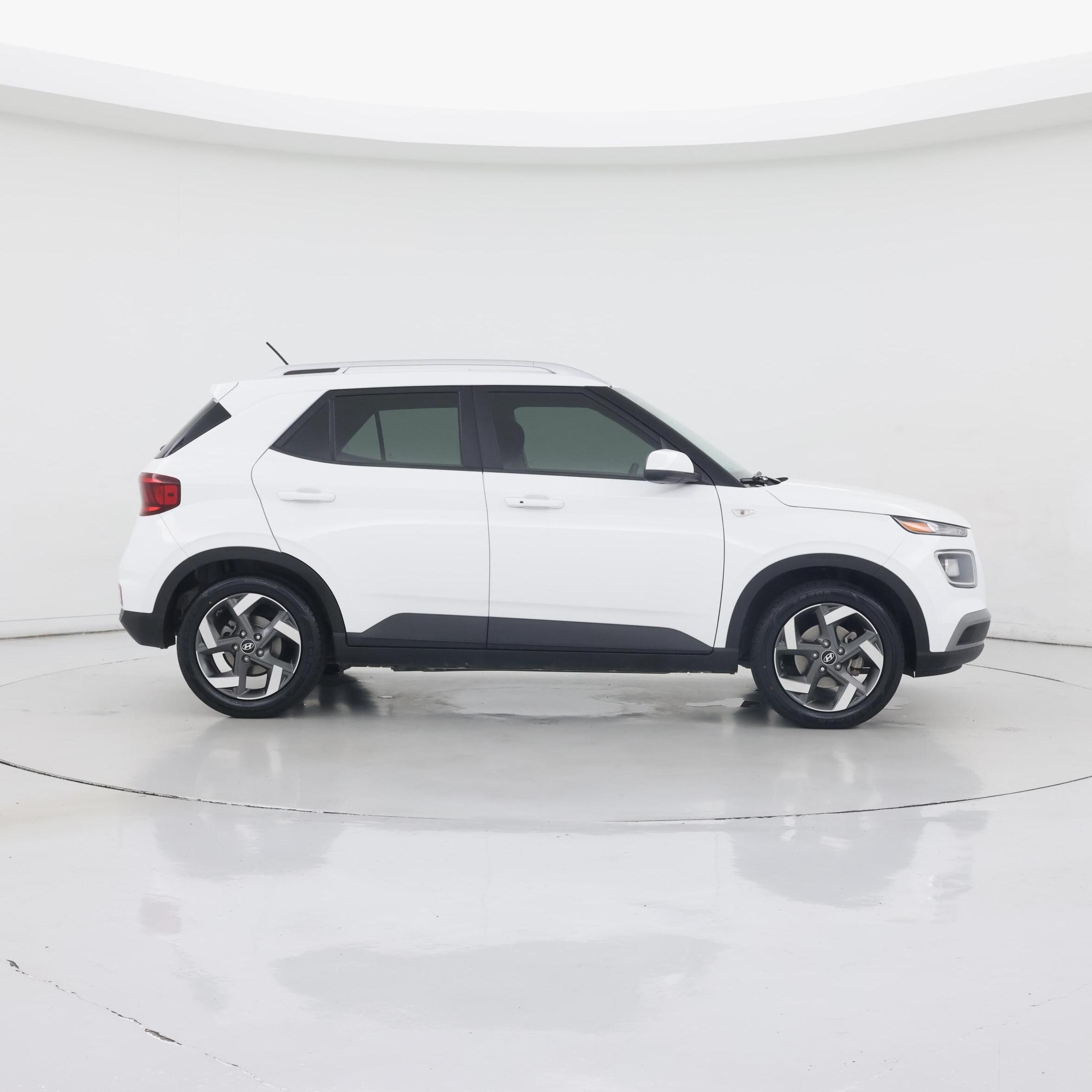 Thumbnail: 2024 Hyundai Venue - 7