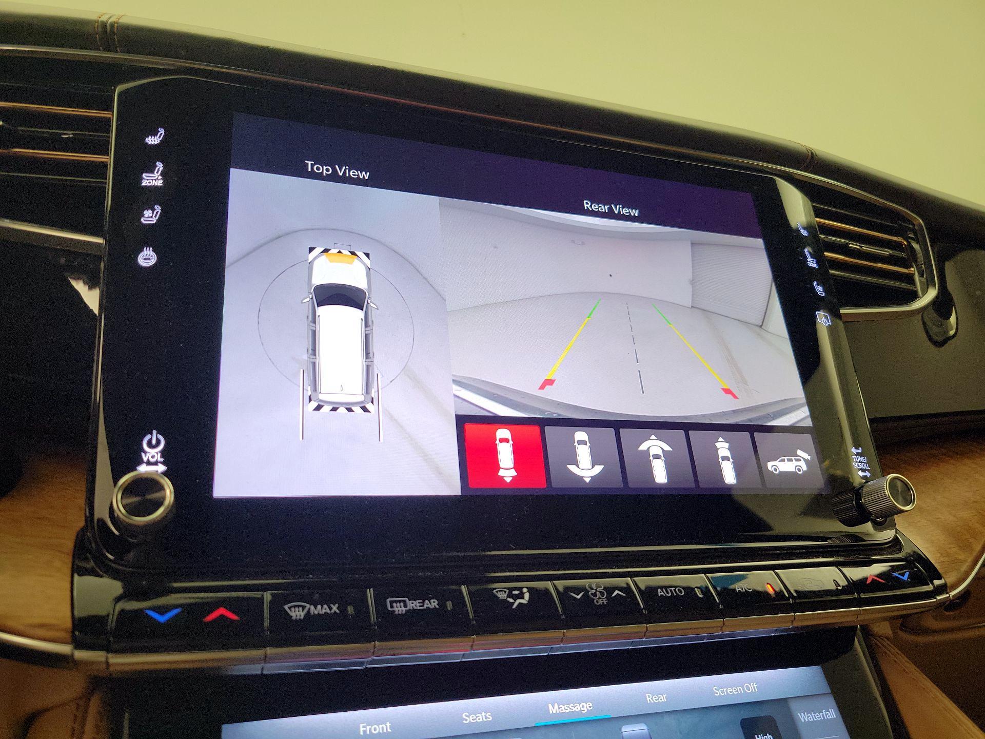 Thumbnail: 2022 Jeep Grand Wagoneer - 15