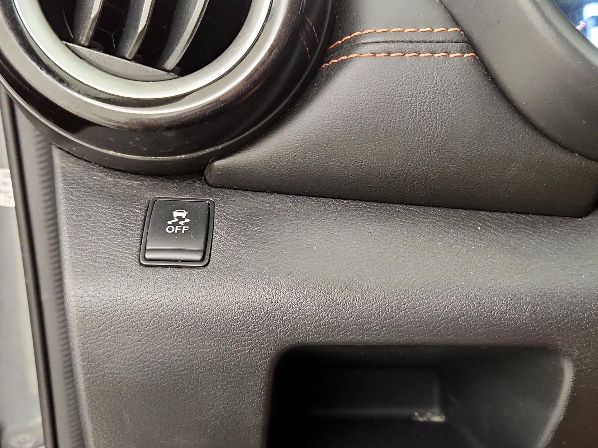 Thumbnail: 2019 Nissan Kicks - 13
