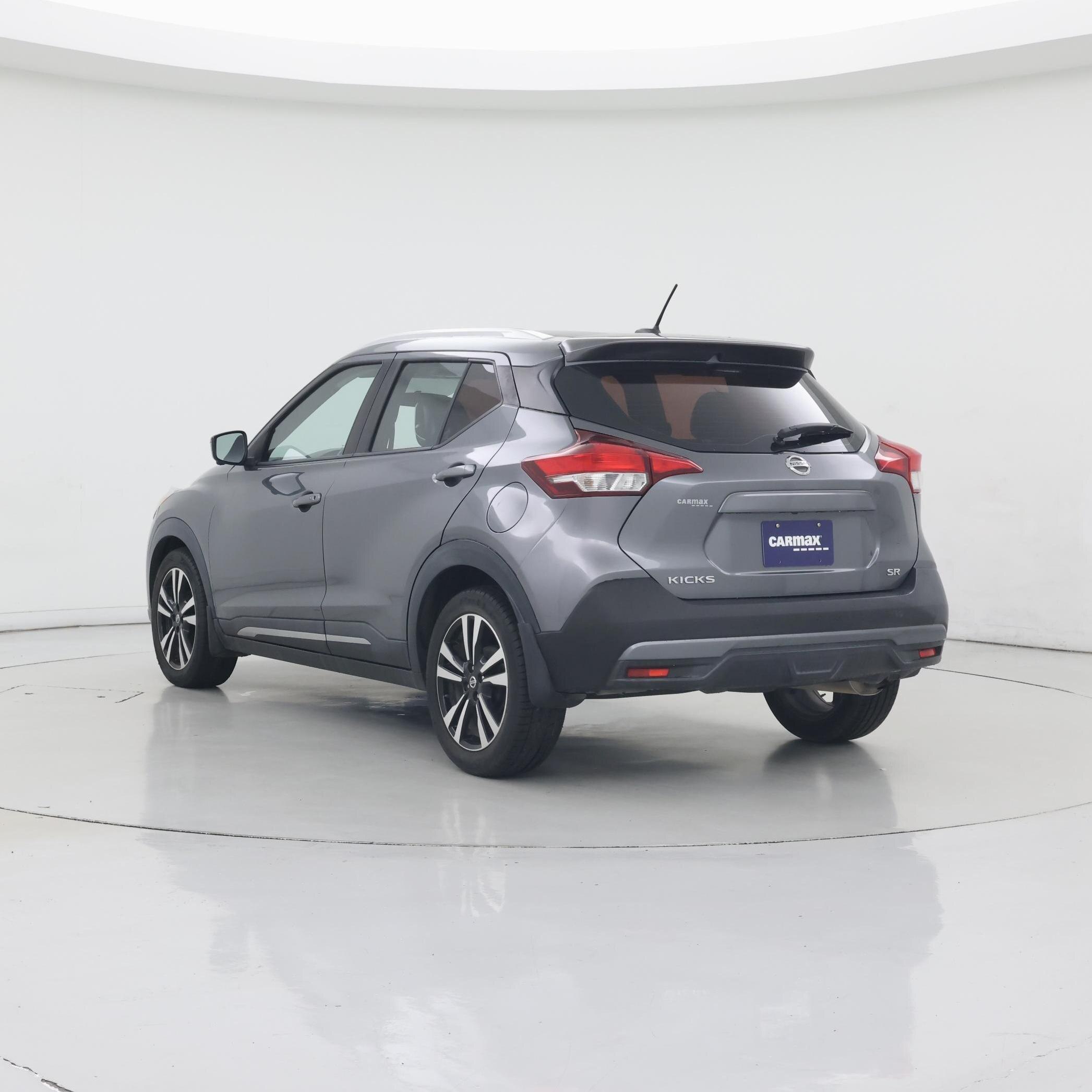 Thumbnail: 2019 Nissan Kicks - 2