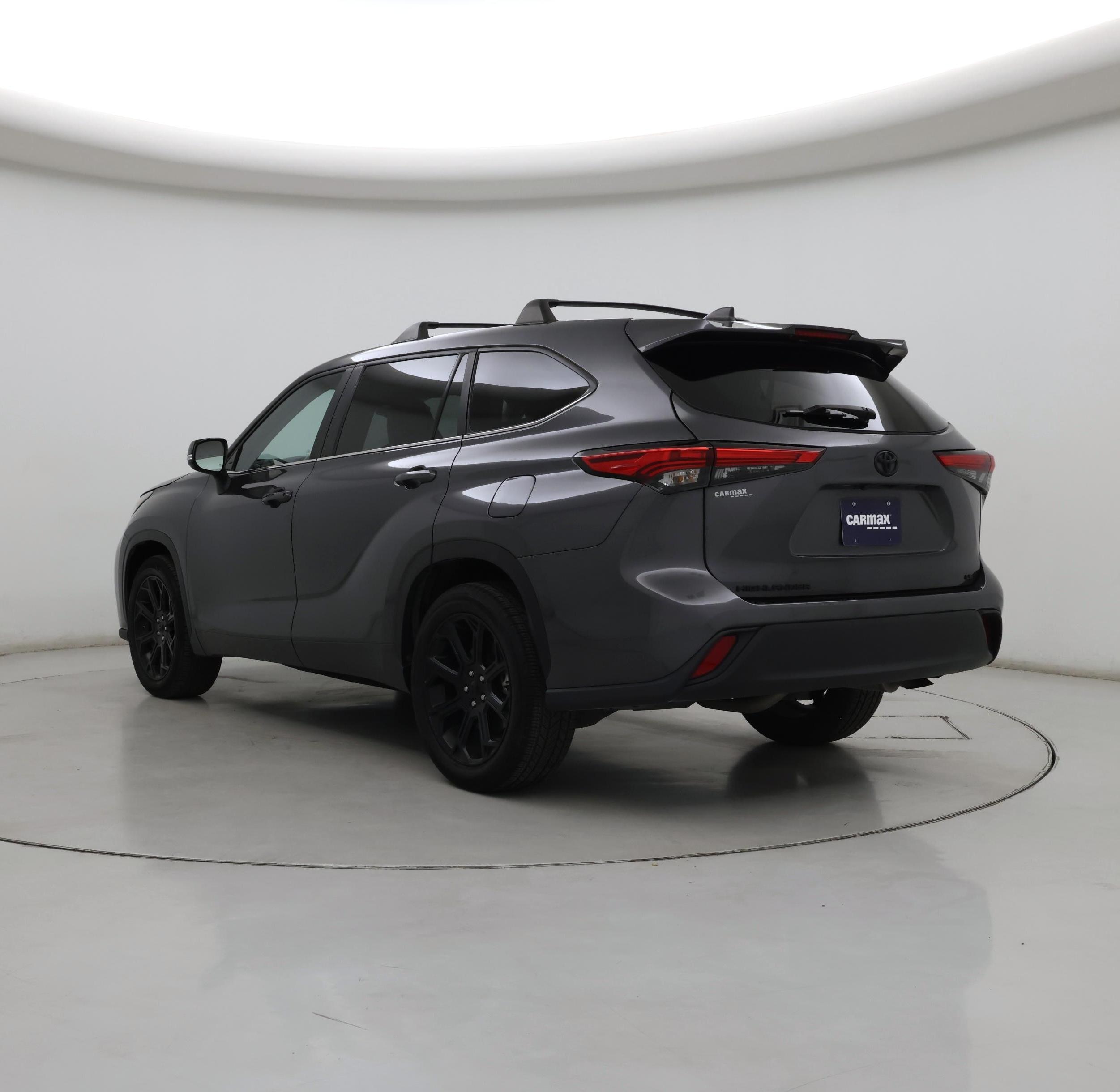 Thumbnail: 2023 Toyota Highlander - 2