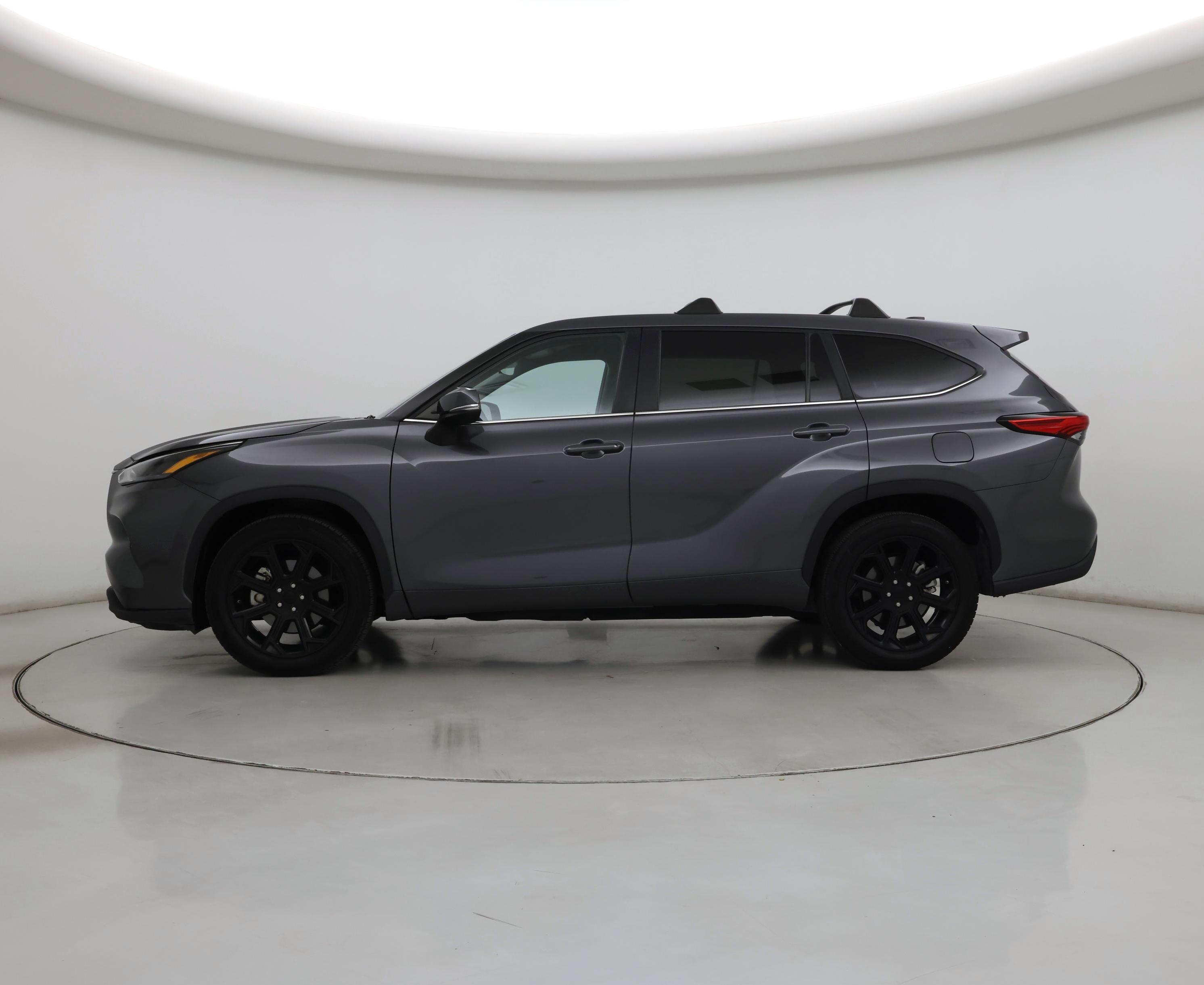 Thumbnail: 2023 Toyota Highlander - 3
