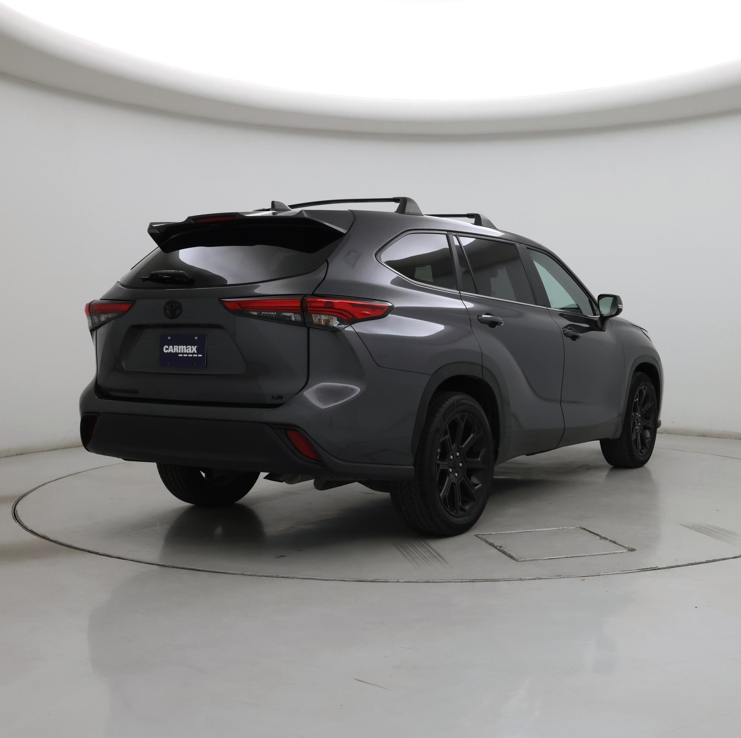 Thumbnail: 2023 Toyota Highlander - 8