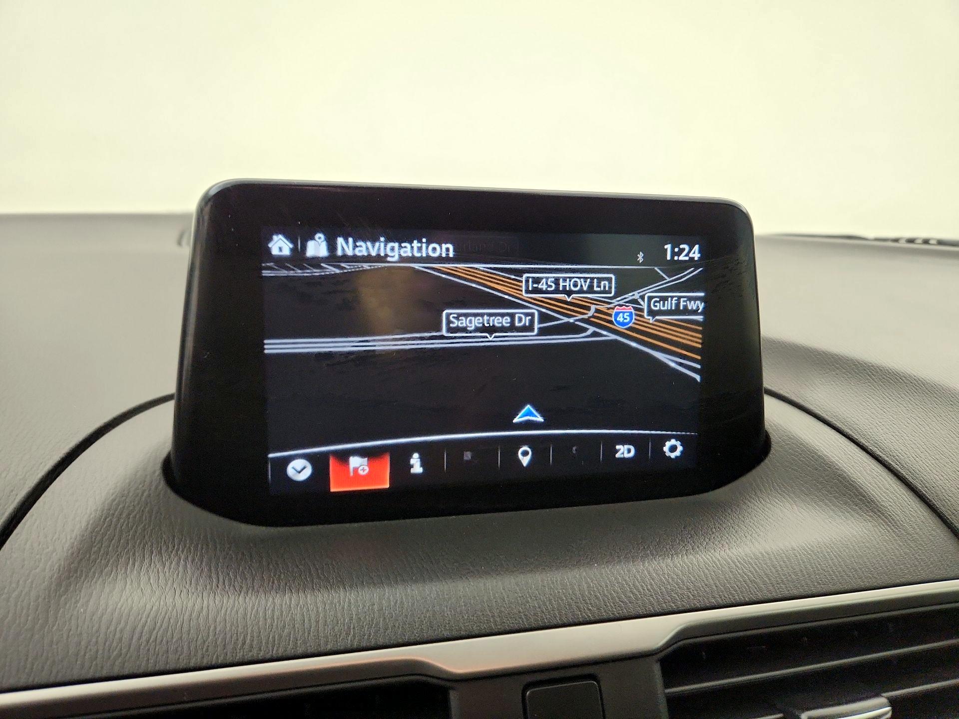 Thumbnail: 2018 Mazda Mazda3 - 14