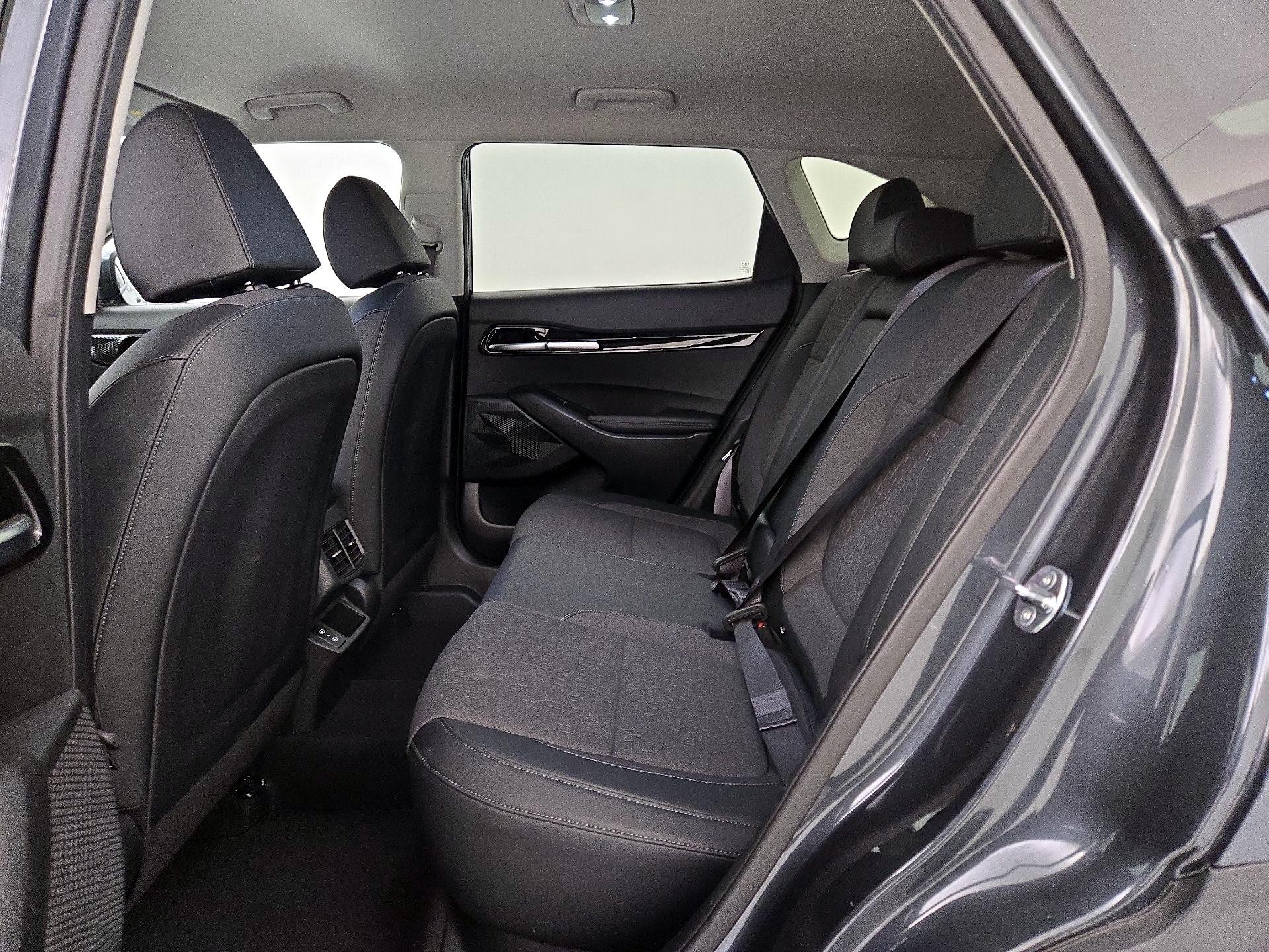 Thumbnail: 2025 Kia Seltos - 20