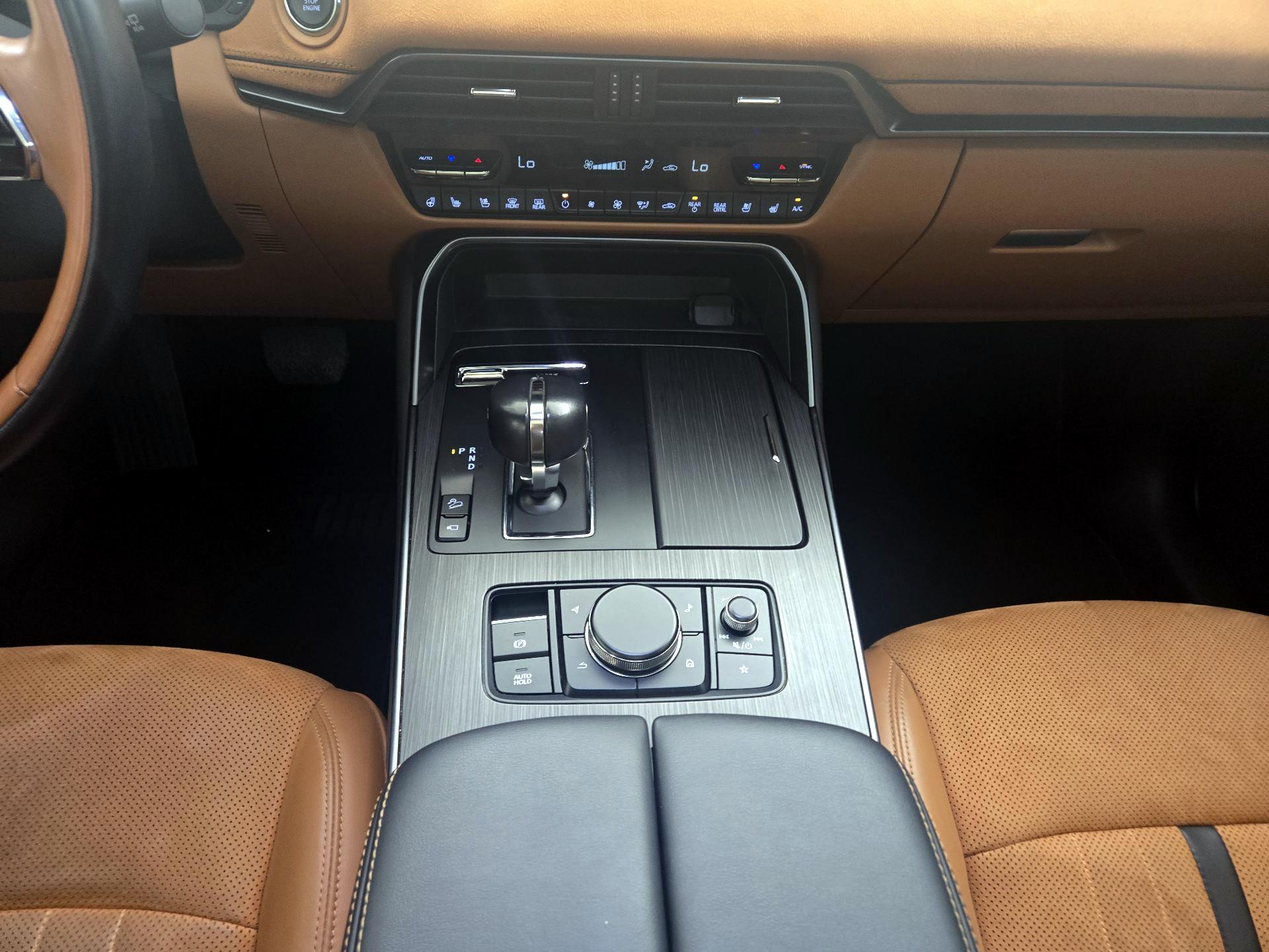 Thumbnail: 2024 Mazda CX-90 - 18