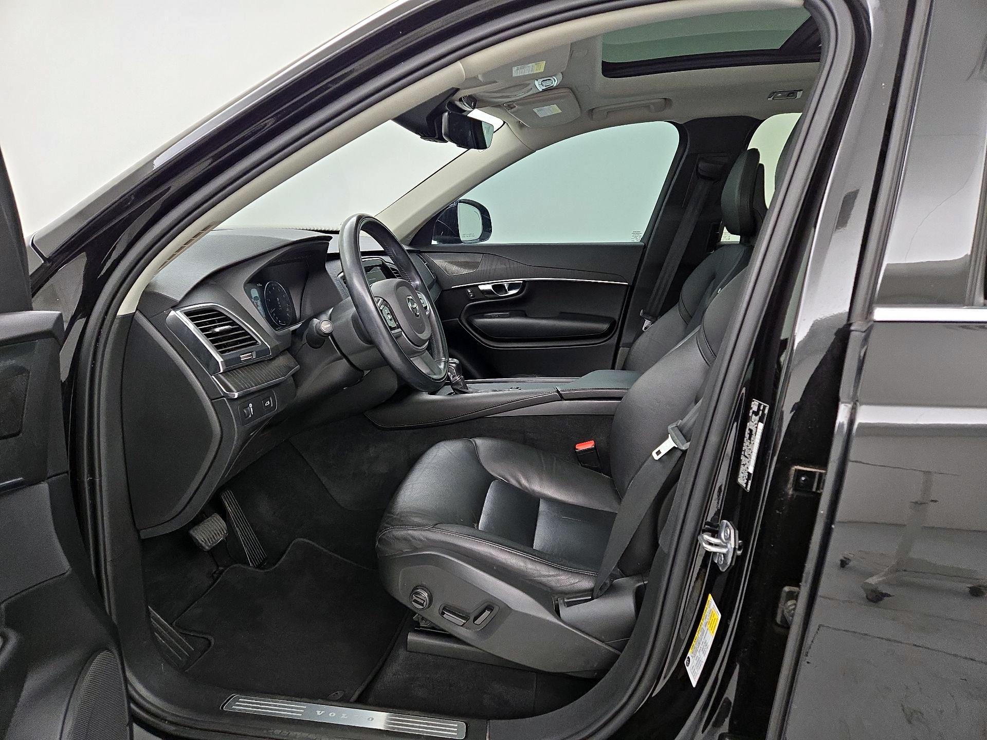 Thumbnail: 2020 Volvo XC90 - 11