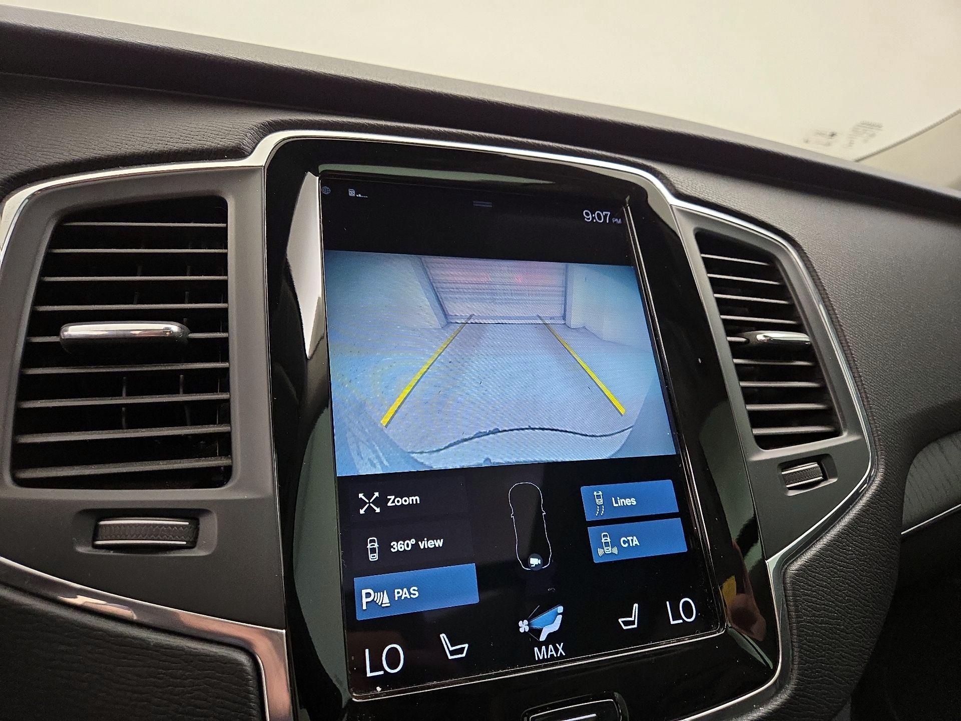 Thumbnail: 2020 Volvo XC90 - 14