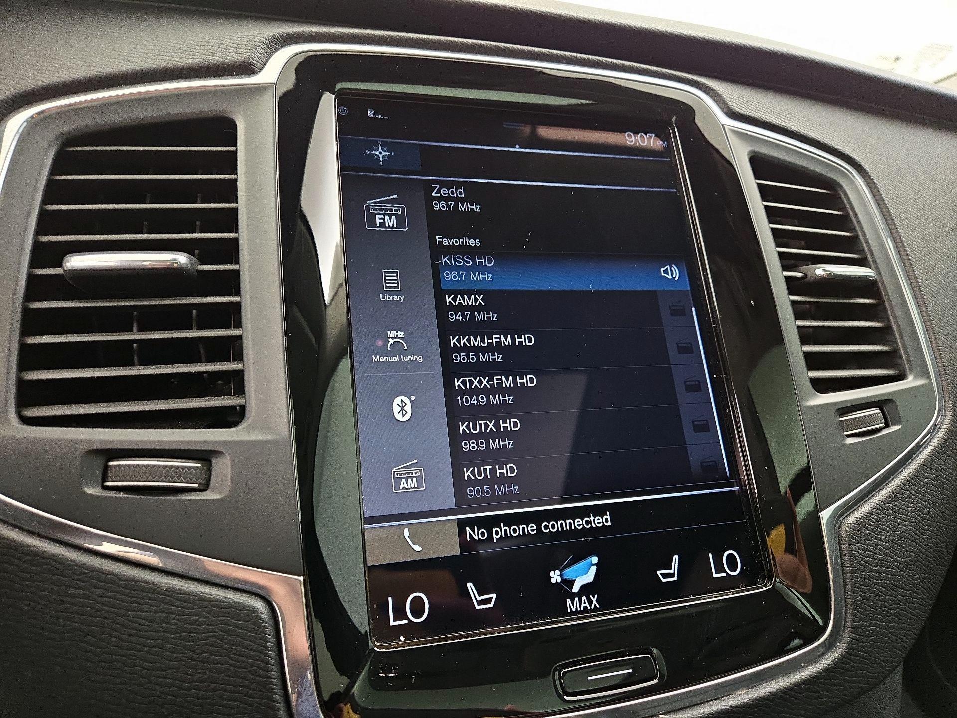 Thumbnail: 2020 Volvo XC90 - 15