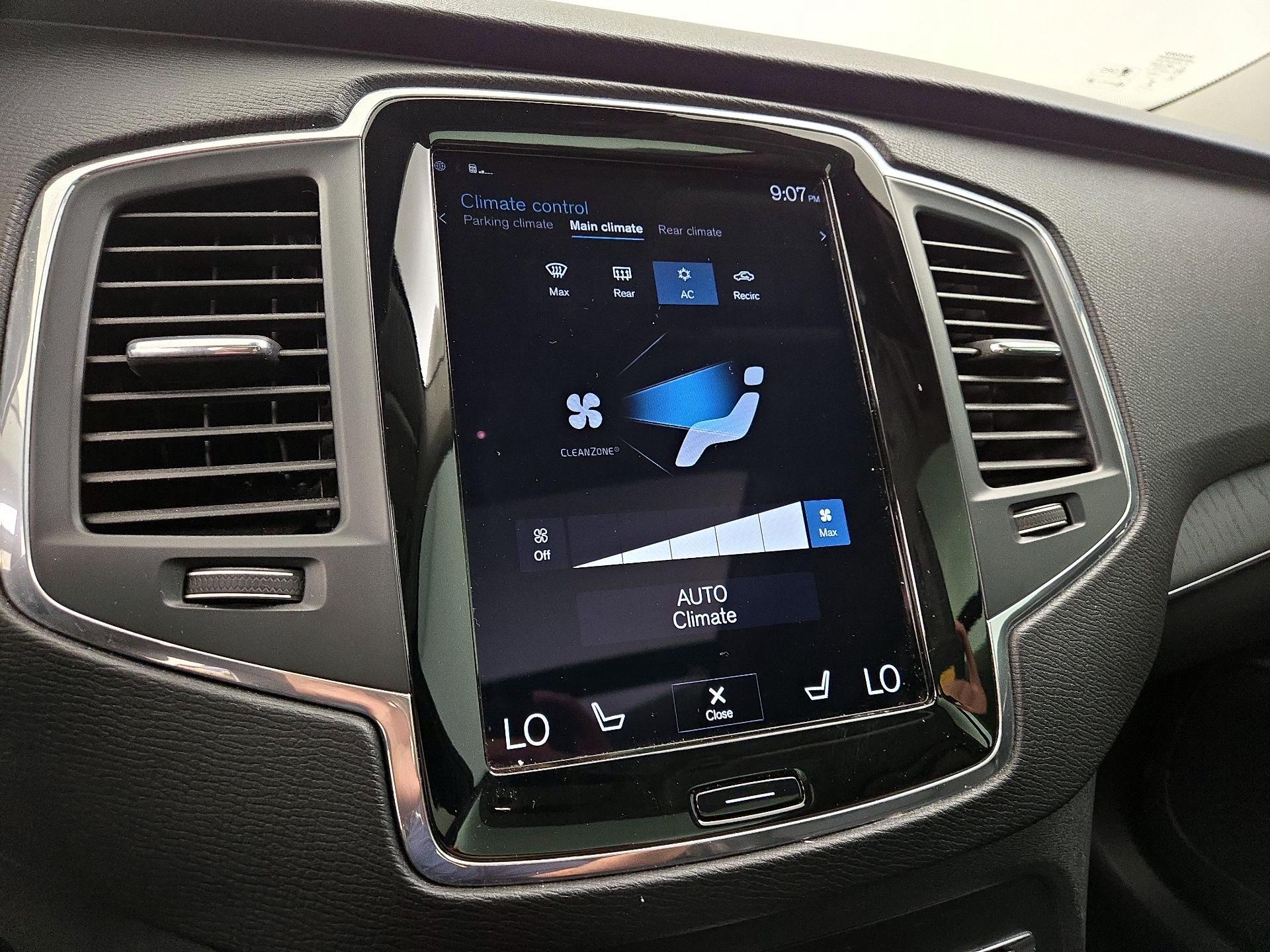 Thumbnail: 2020 Volvo XC90 - 16
