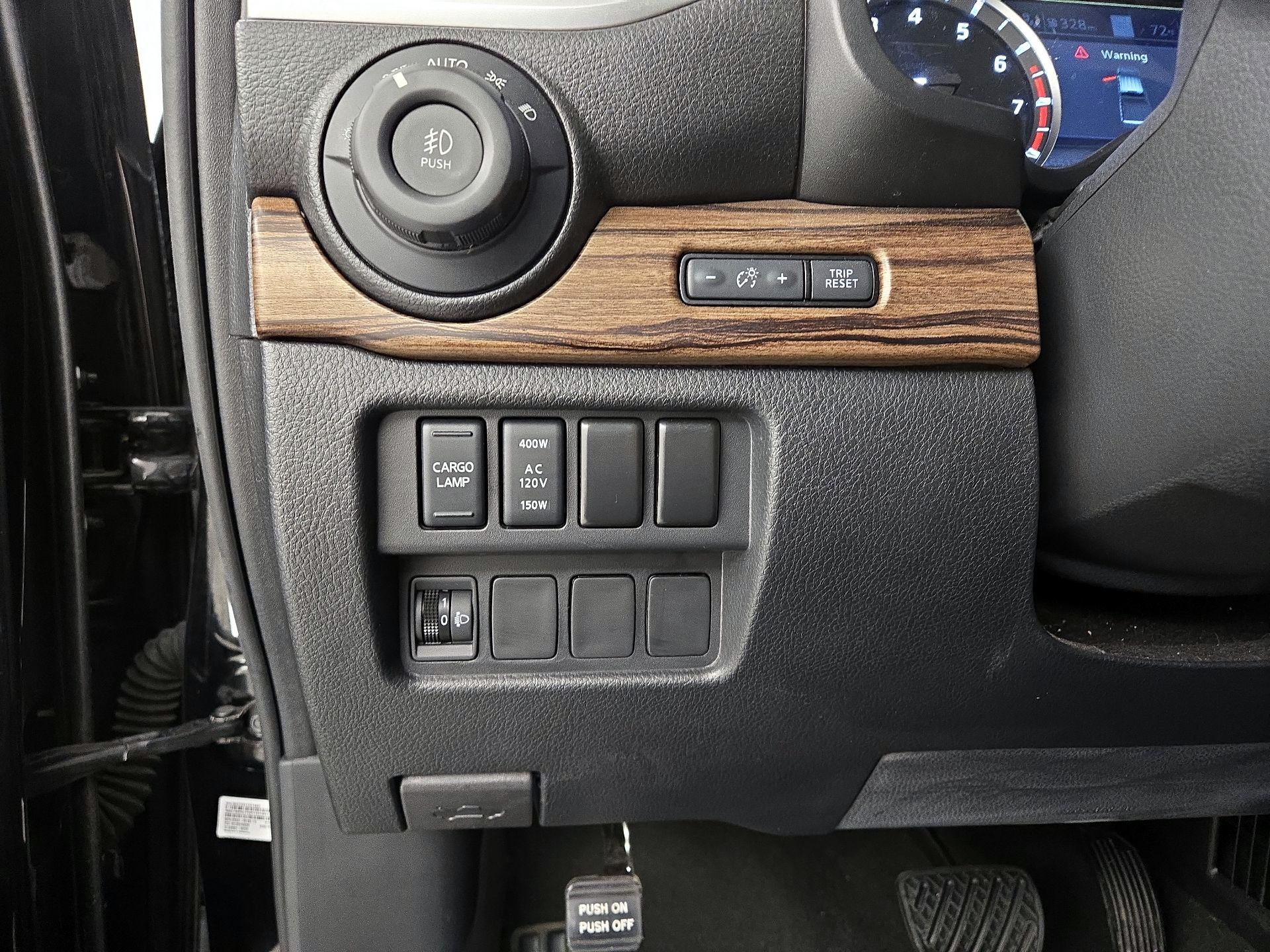 Thumbnail: 2020 Nissan Titan - 13