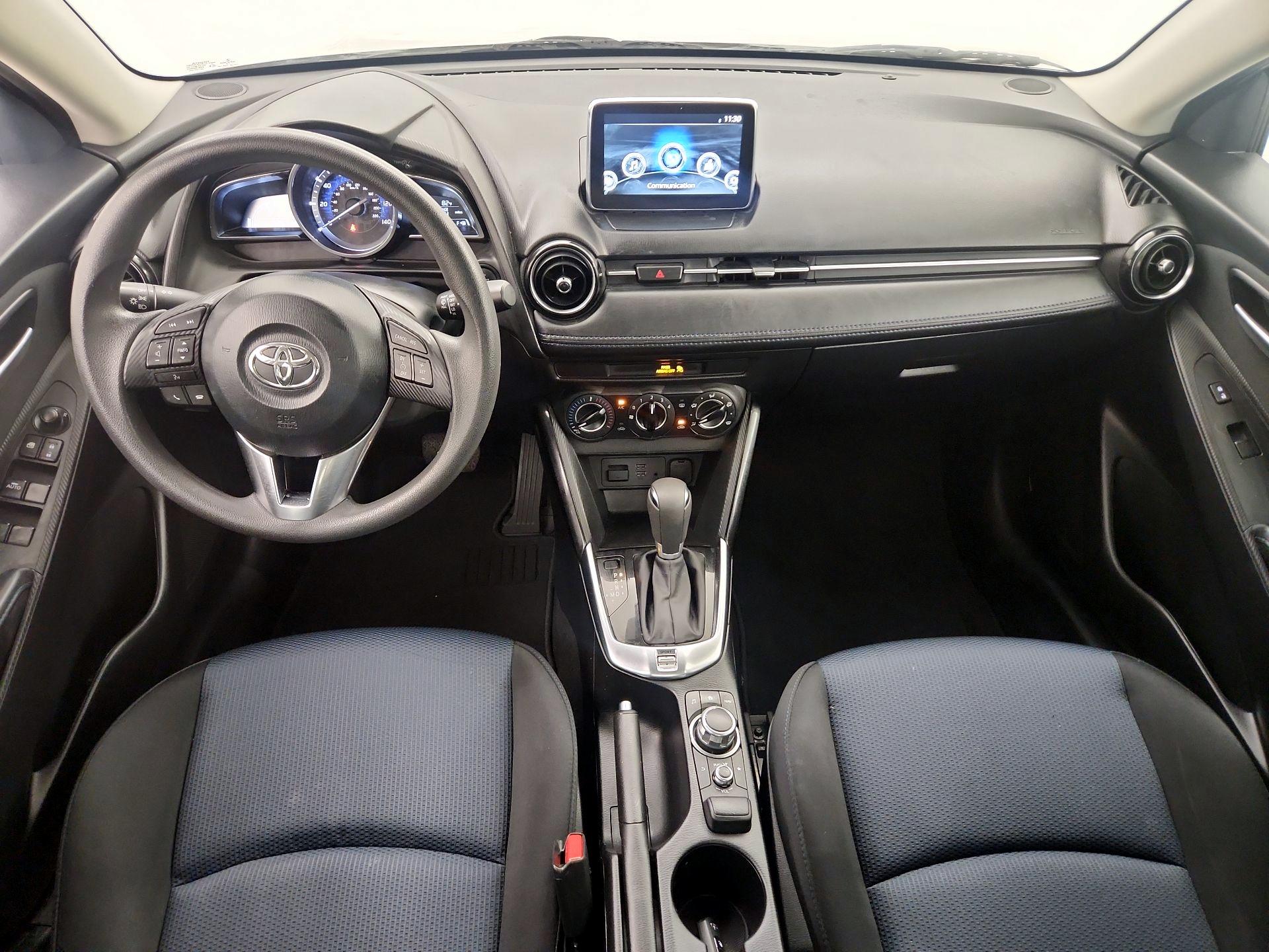 Thumbnail: 2017 Toyota Yaris iA - 9