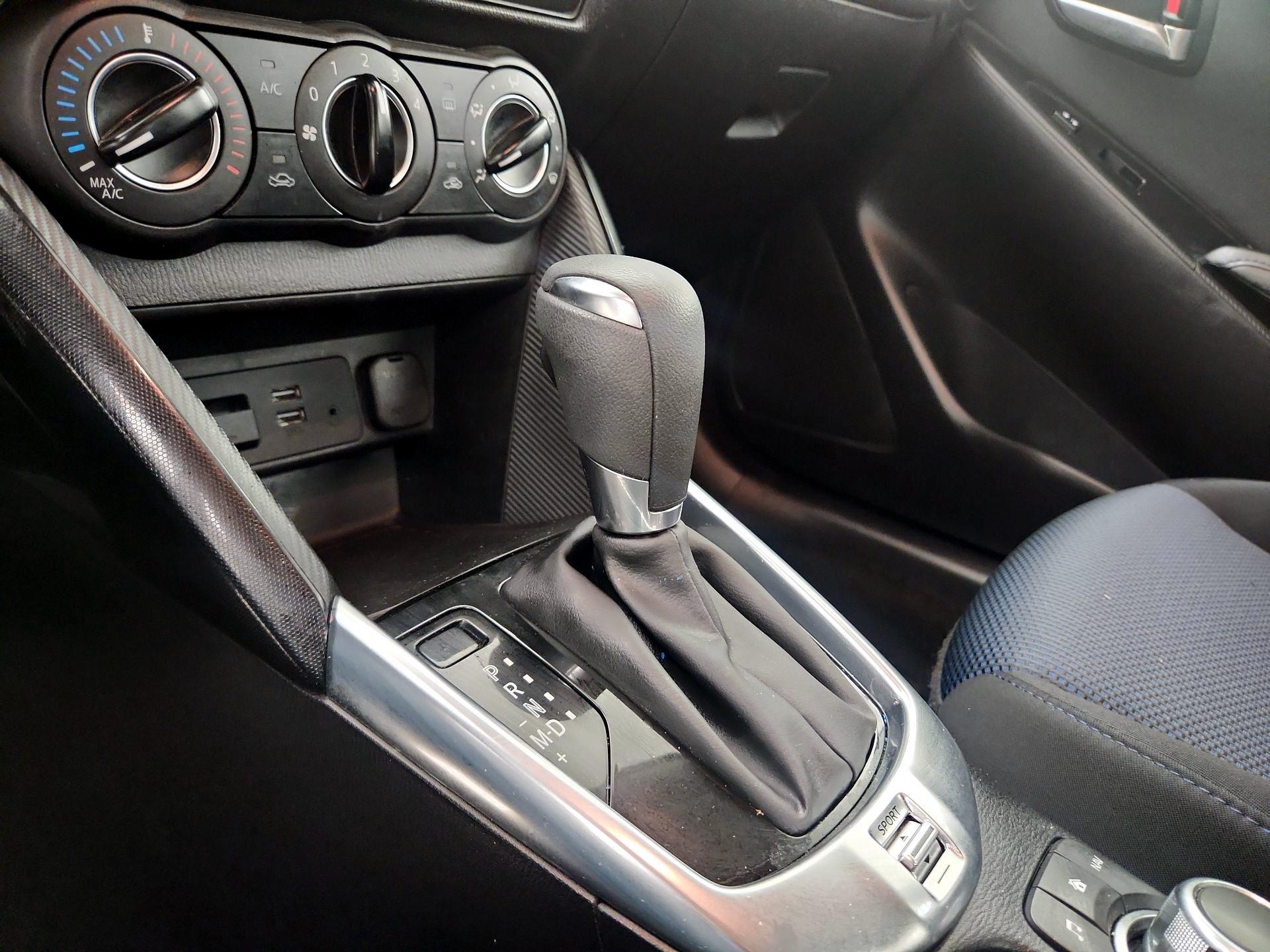 Thumbnail: 2017 Toyota Yaris iA - 15