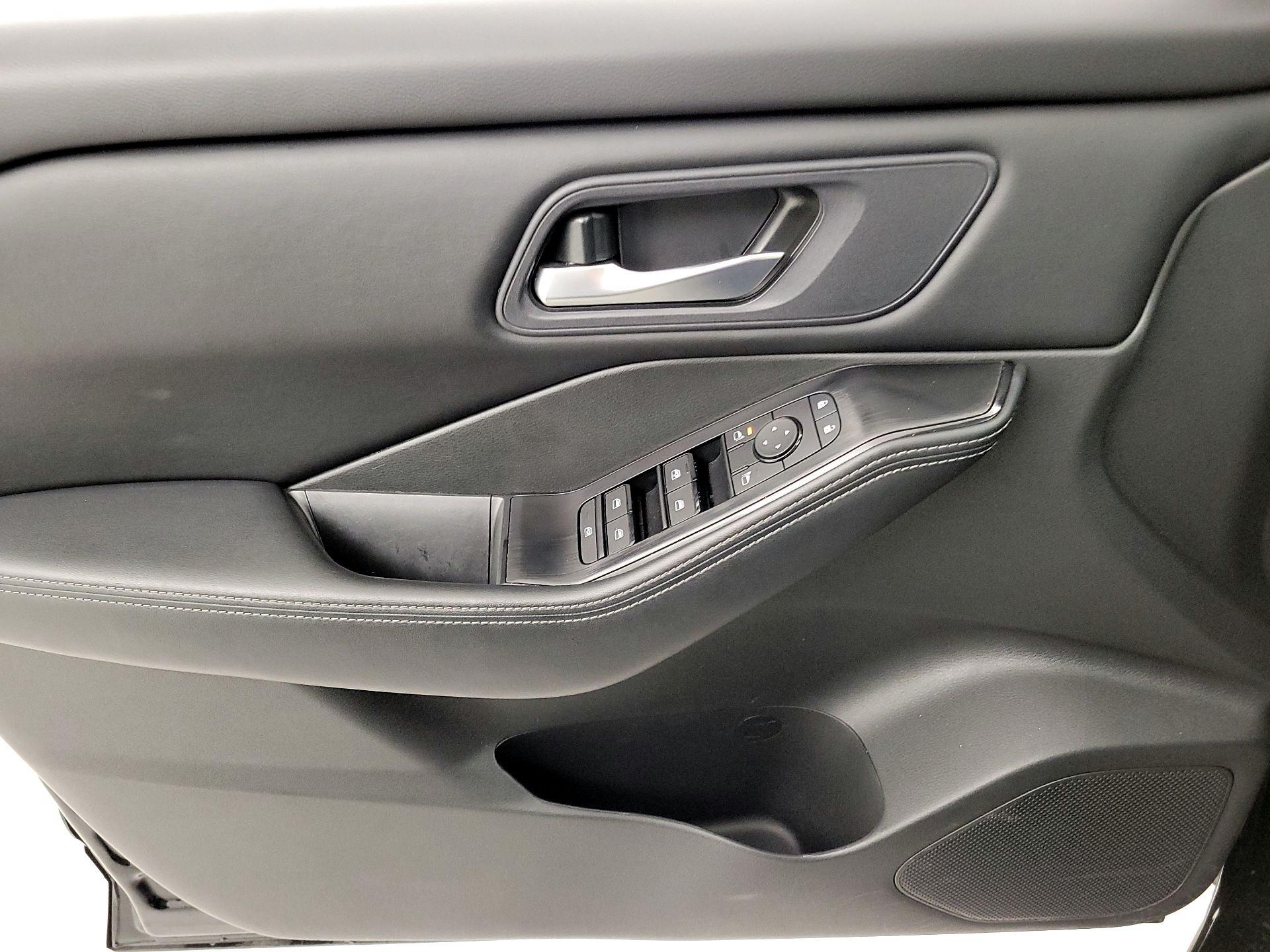 Thumbnail: 2025 Nissan Rogue - 12