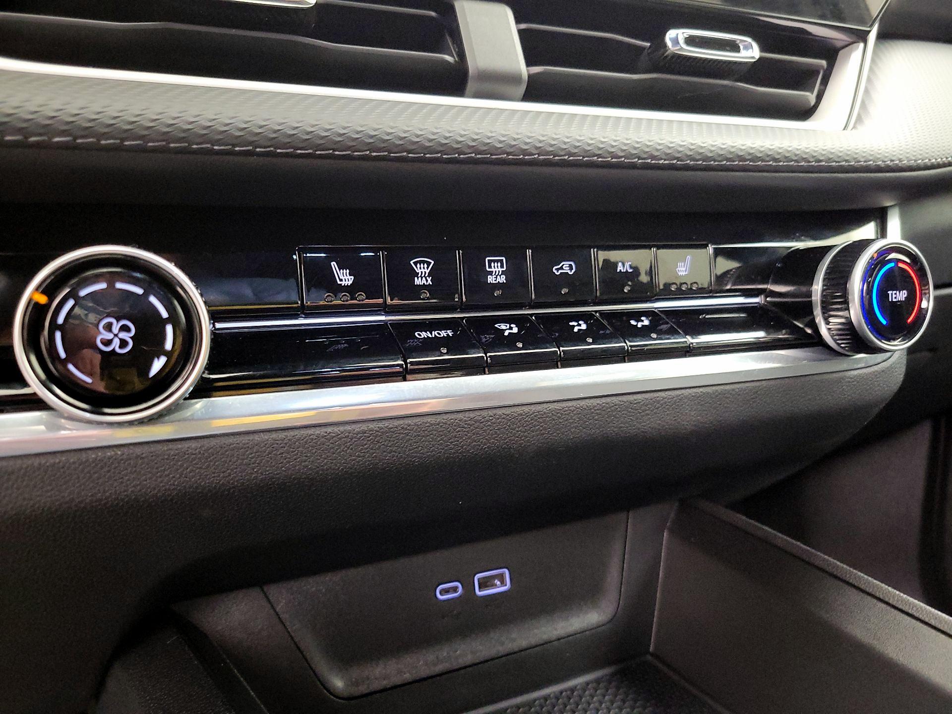 Thumbnail: 2025 Chevrolet Equinox - 16