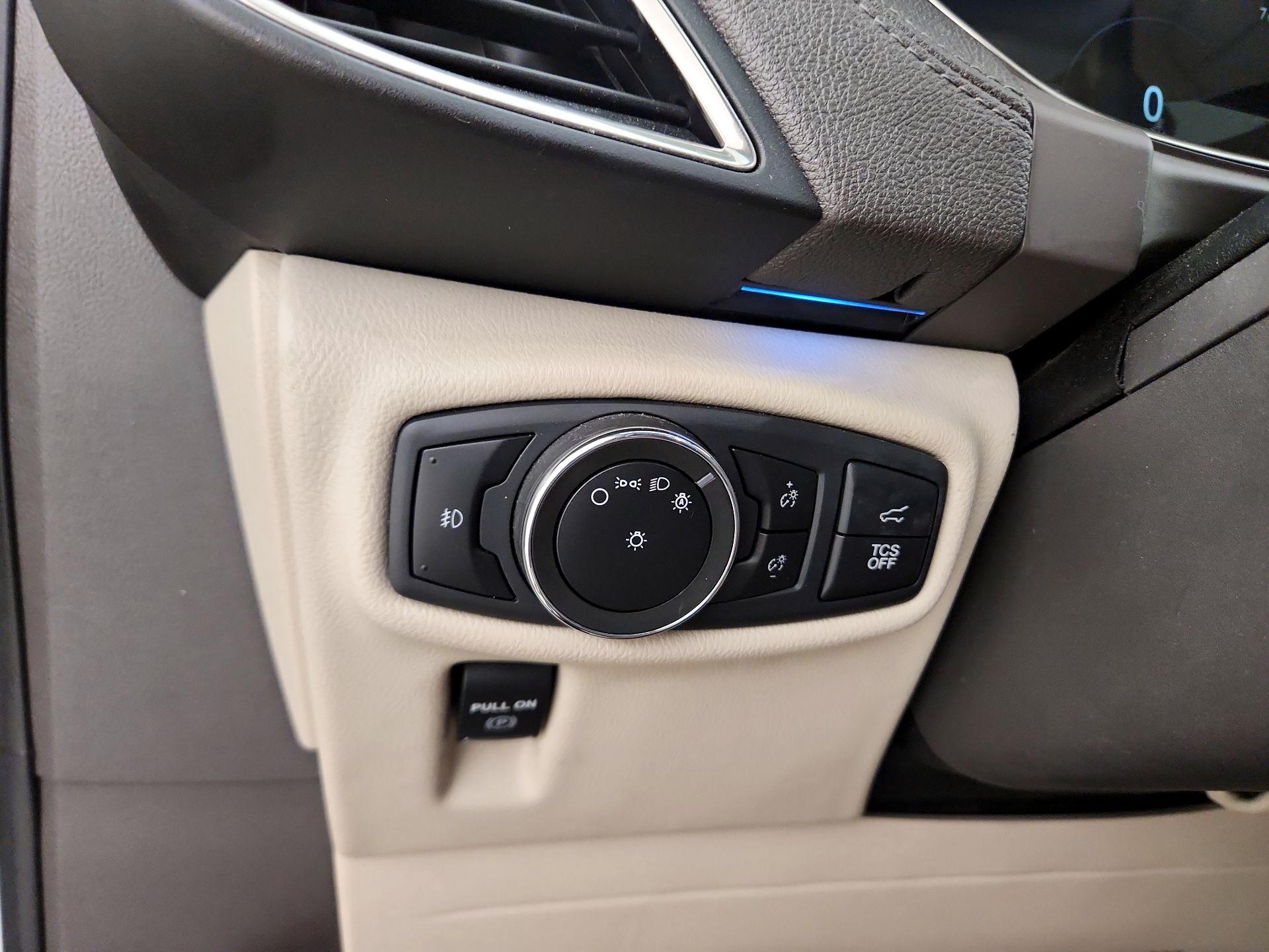 Thumbnail: 2020 Lincoln Nautilus - 13