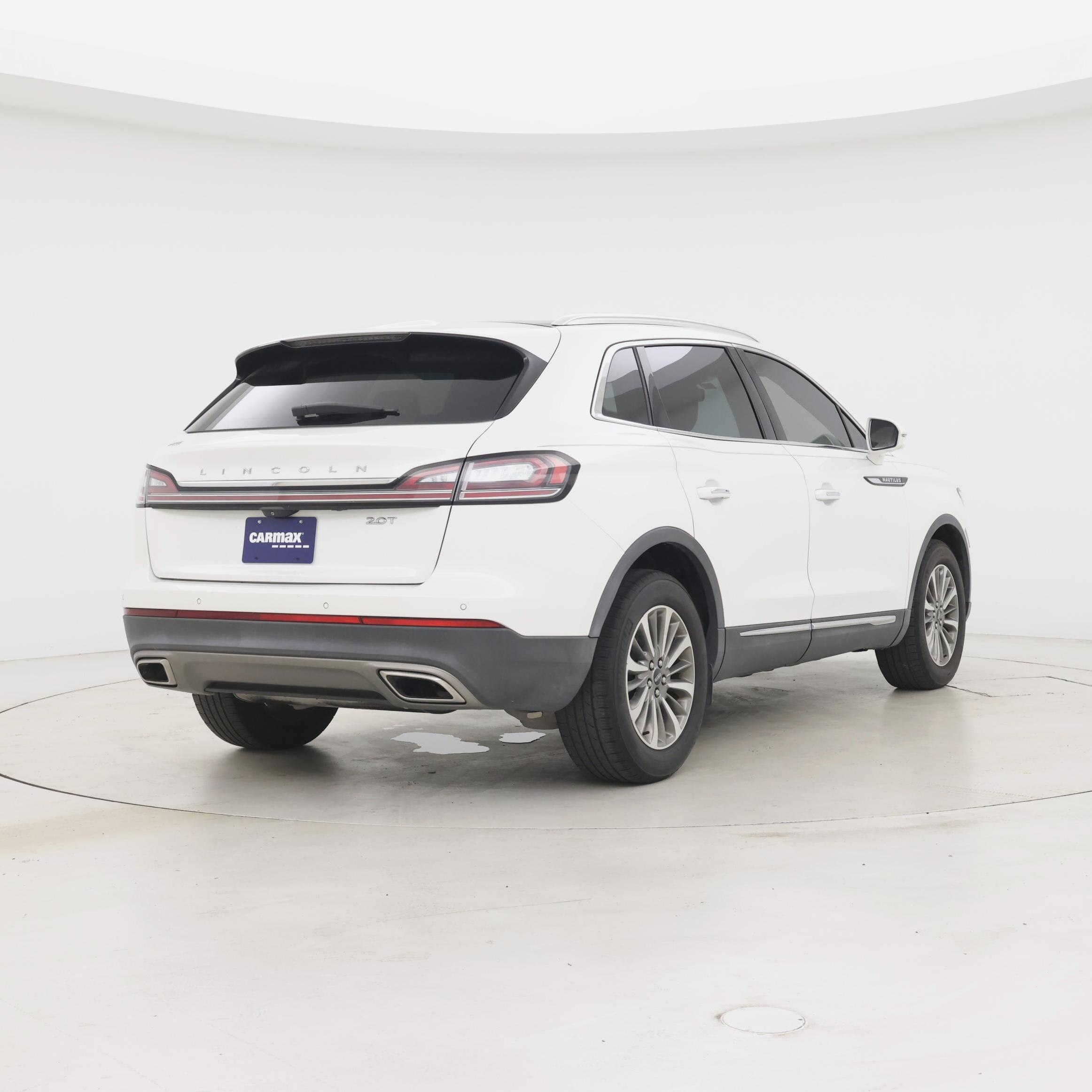 Thumbnail: 2020 Lincoln Nautilus - 8