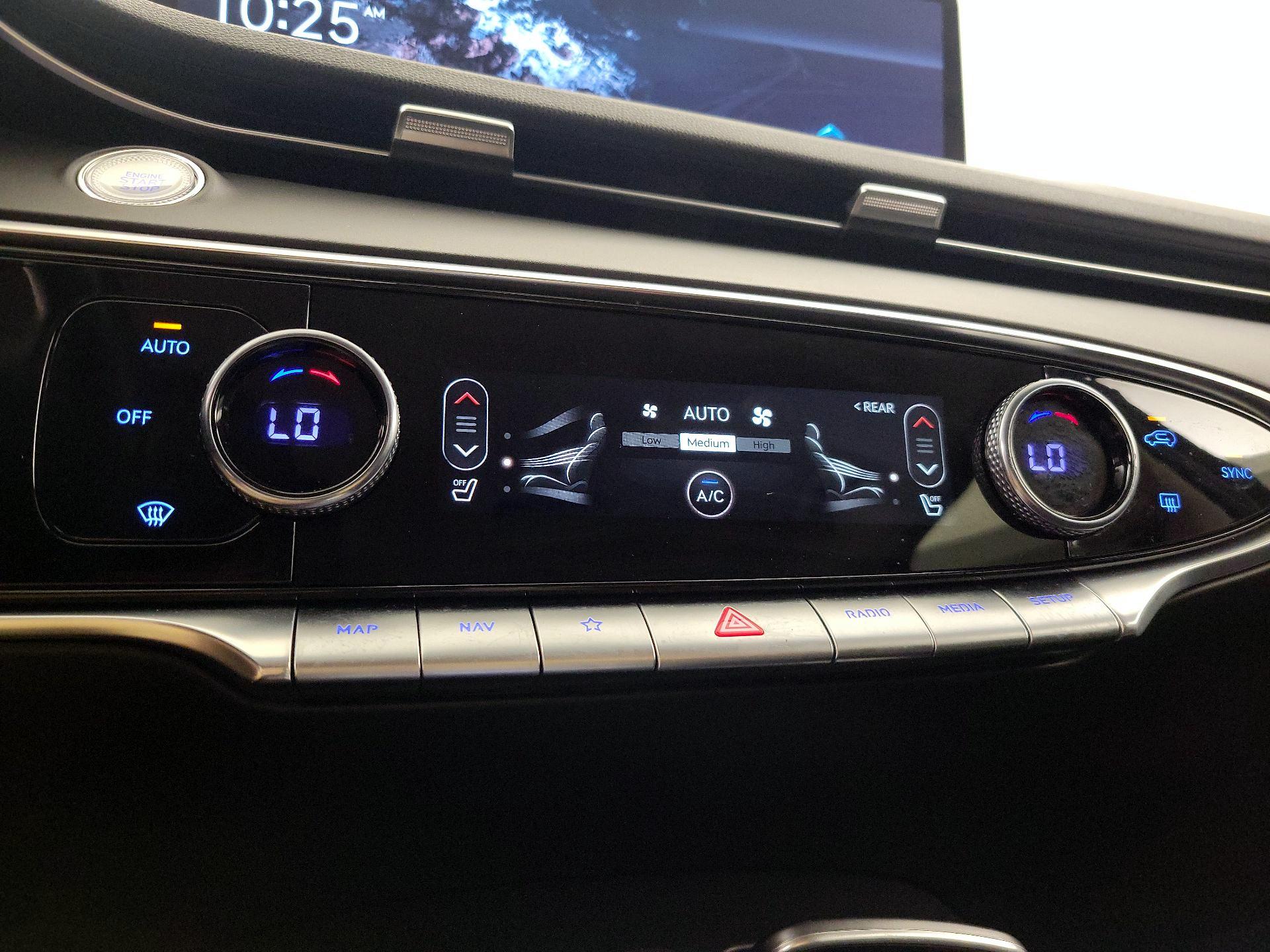 Thumbnail: 2025 Genesis GV70 - 16