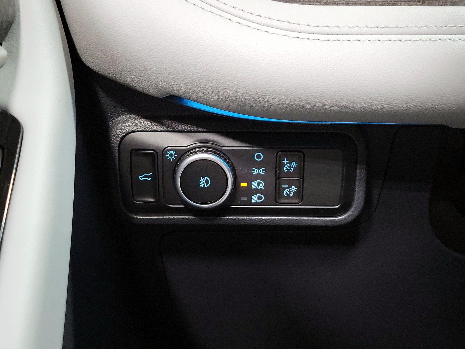 Thumbnail: 2025 Ford Explorer - 13