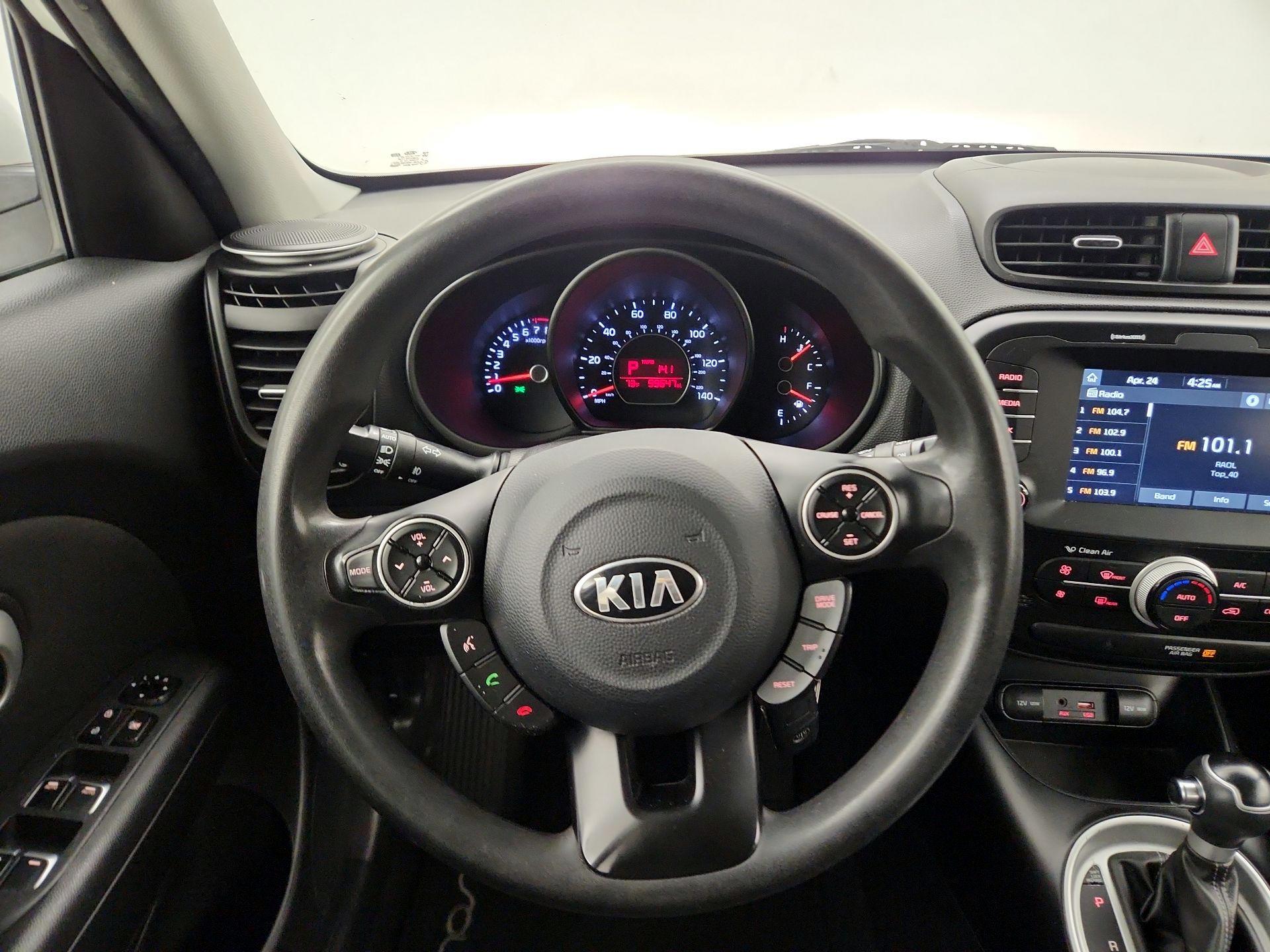 Thumbnail: 2019 Kia Soul - 10