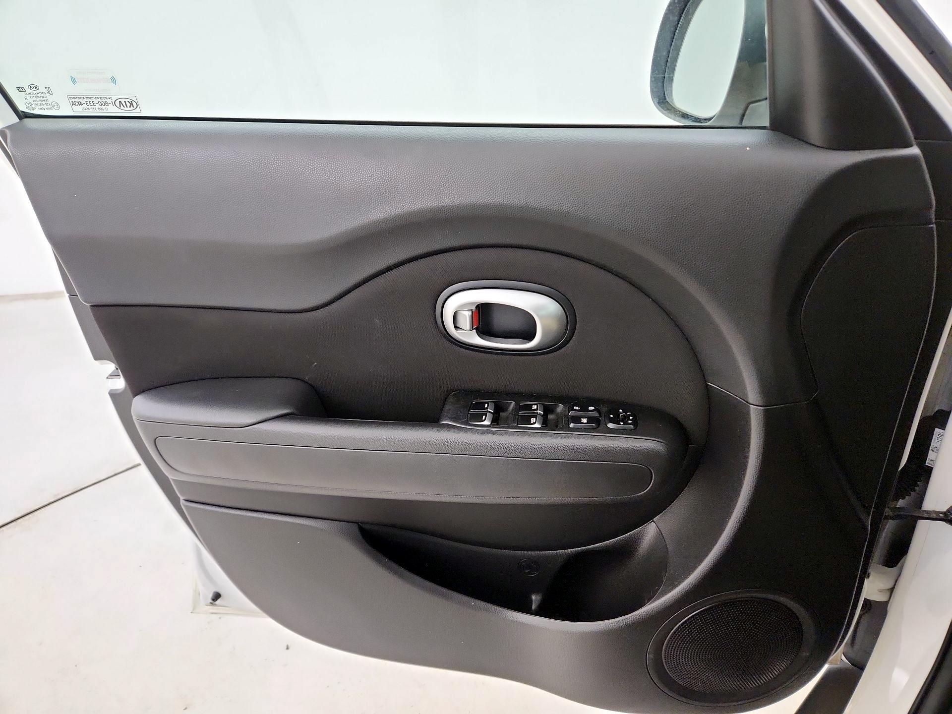 Thumbnail: 2019 Kia Soul - 12
