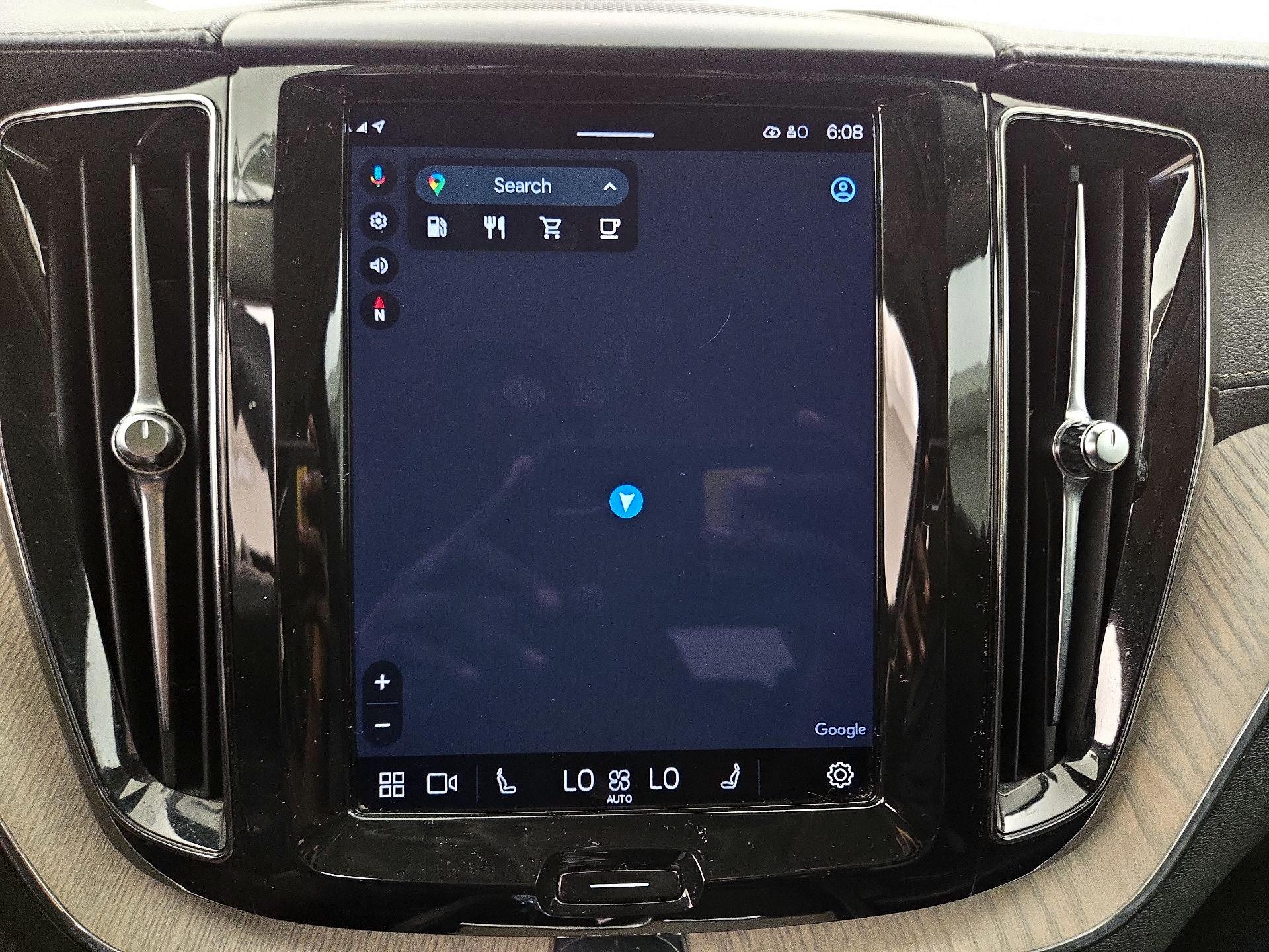 Thumbnail: 2022 Volvo XC60 - 14