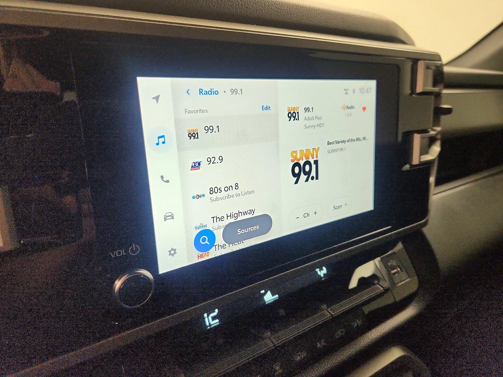 2026 Toyota Tundra SR5 - Photo 16