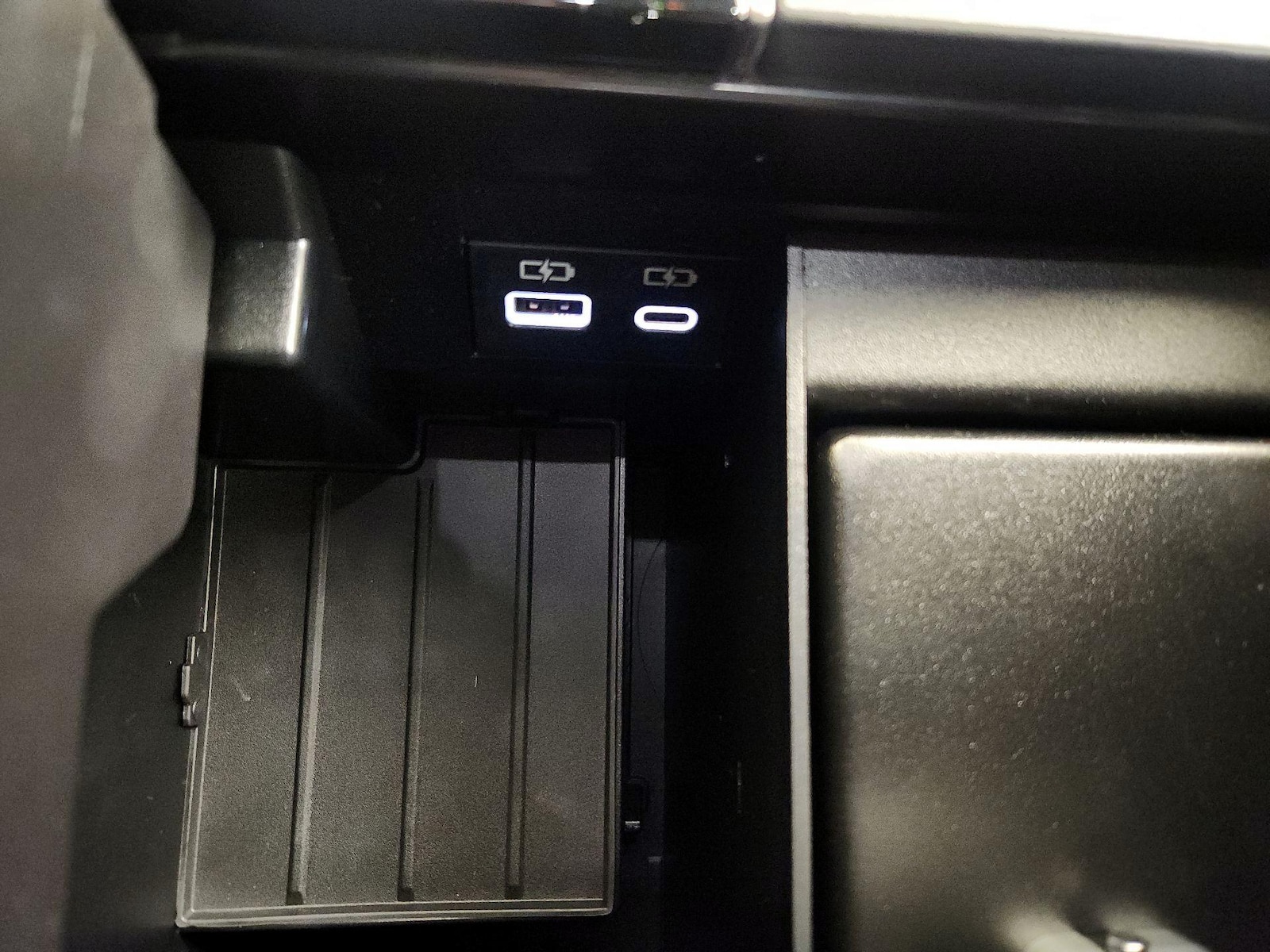 2026 Toyota Tundra SR5 - Photo 19