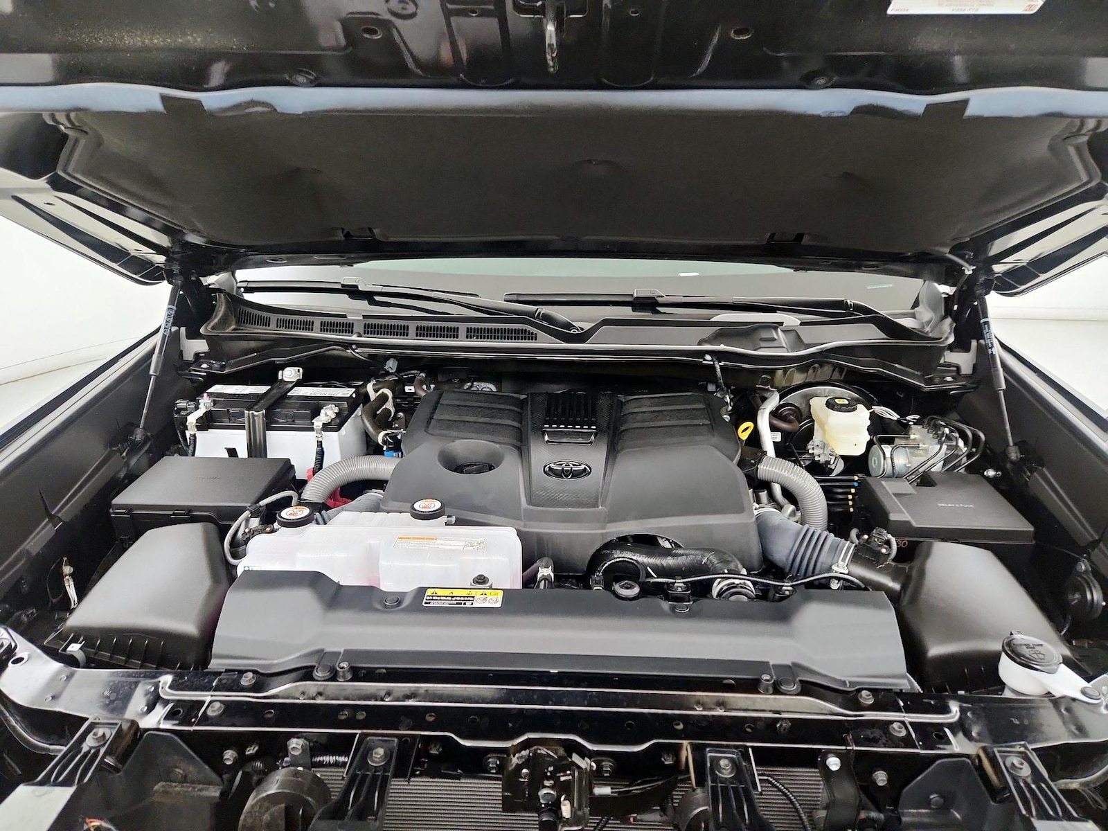 2026 Toyota Tundra SR5 - Photo 22