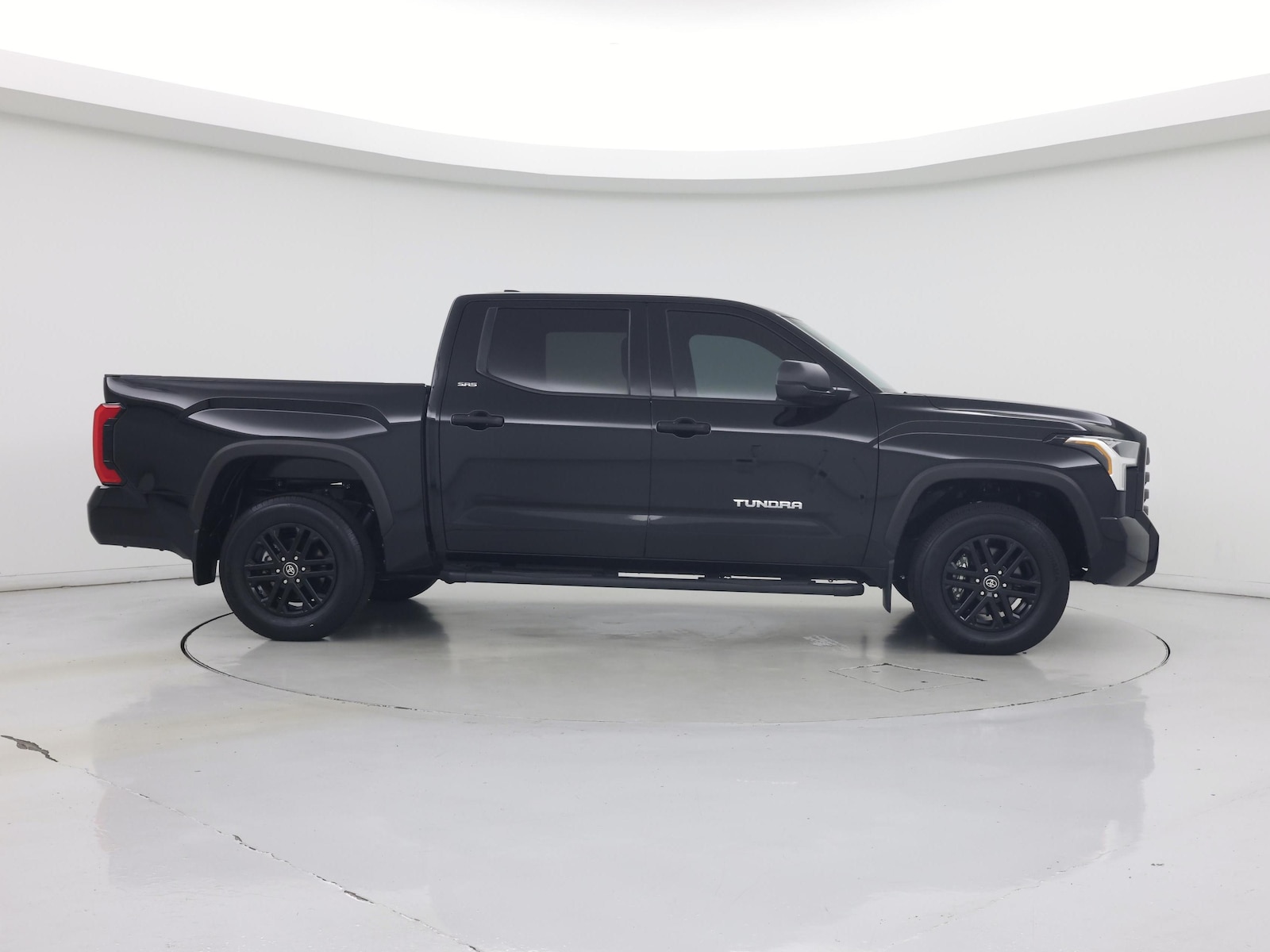 2026 Toyota Tundra SR5 - Photo 8