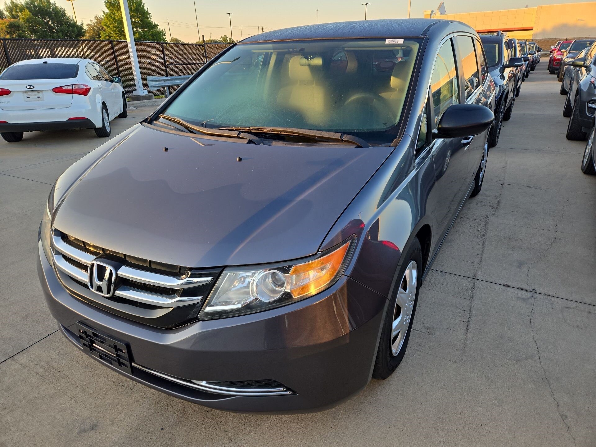 Thumbnail: 2017 Honda Odyssey - 2