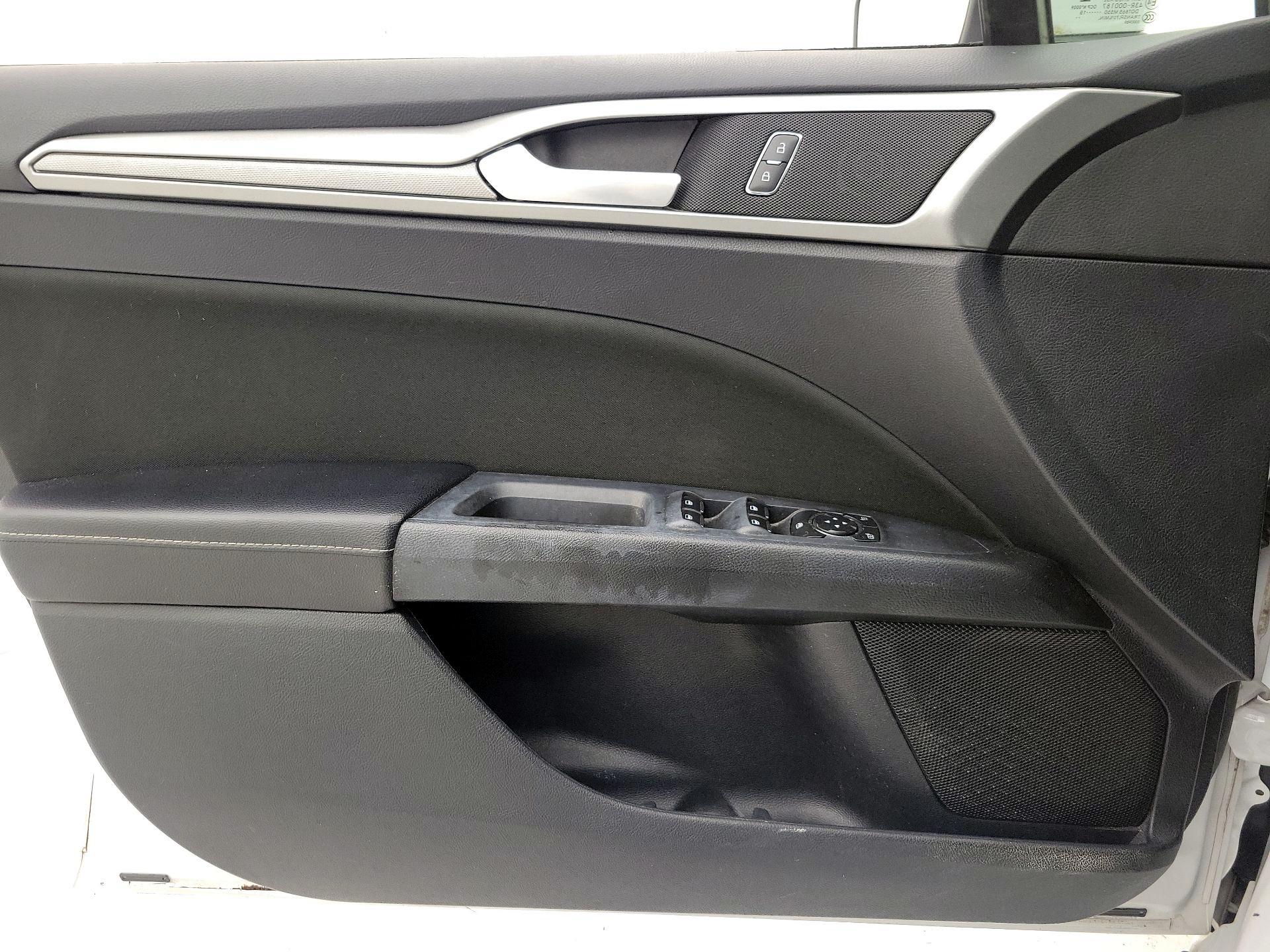 Thumbnail: 2019 Ford Fusion - 12