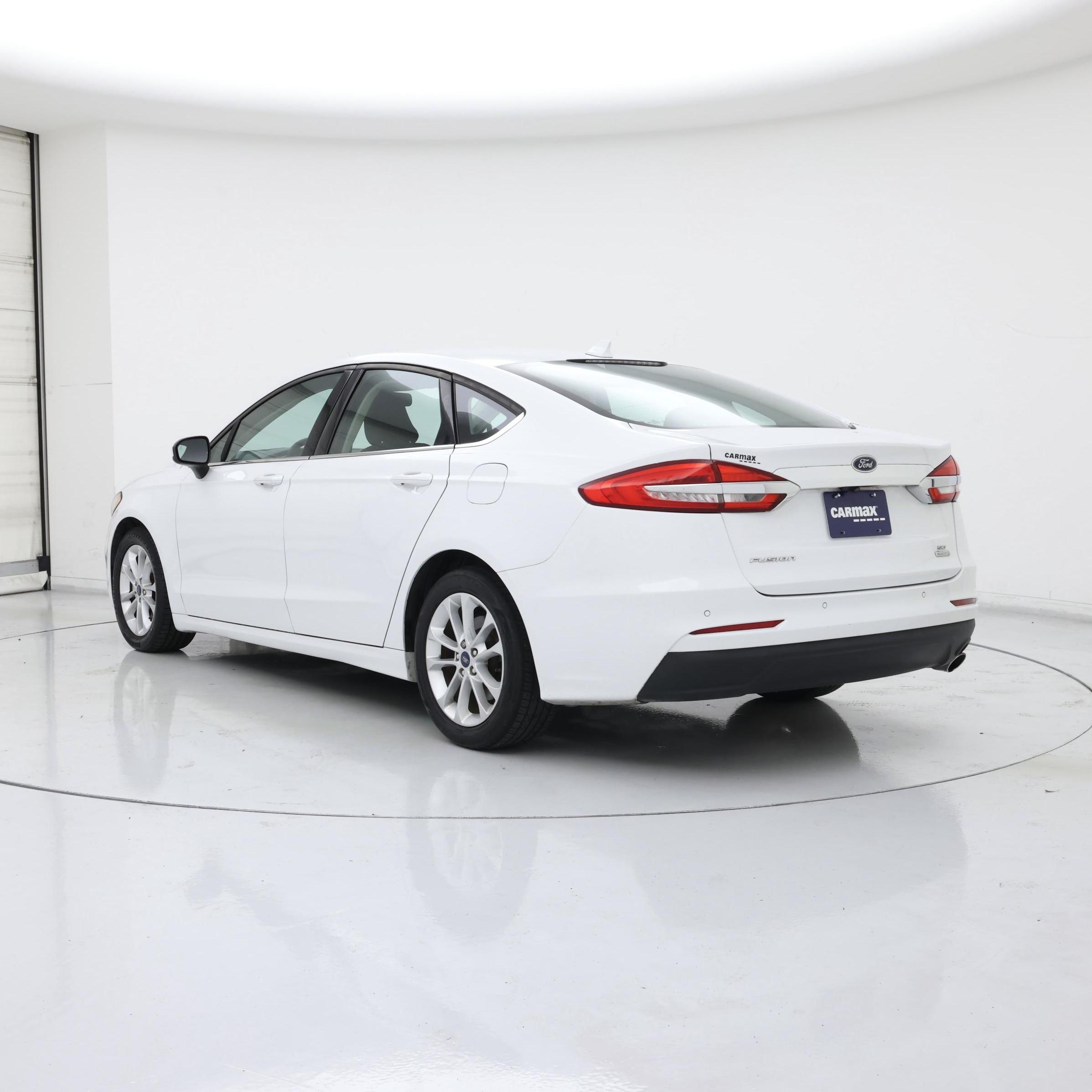 Thumbnail: 2019 Ford Fusion - 2