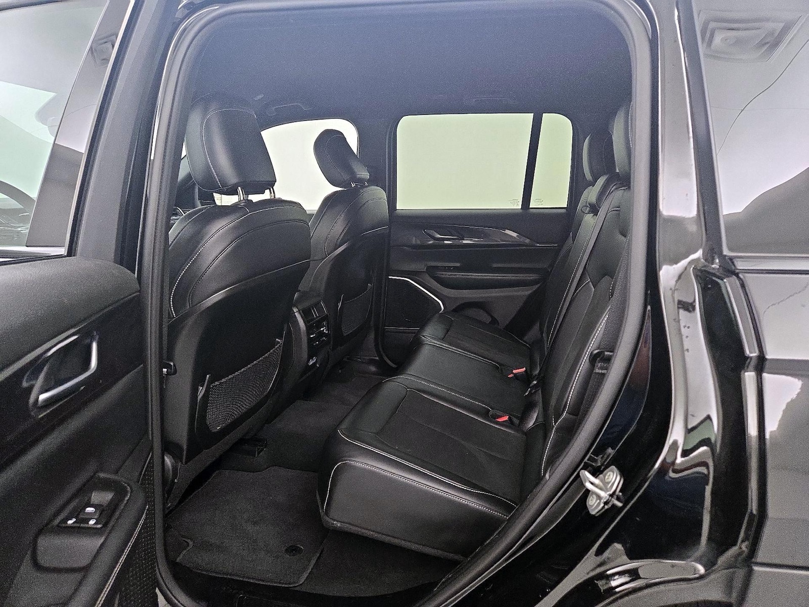 2022 Jeep Grand Cherokee Altitude - Photo 20