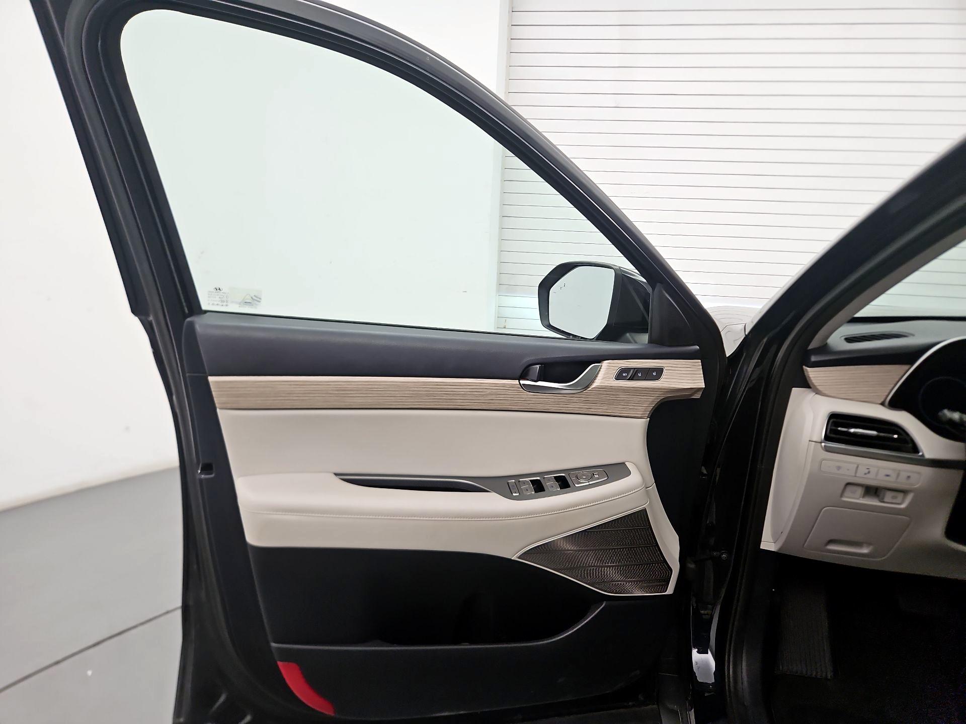 Thumbnail: 2021 Hyundai Palisade - 12