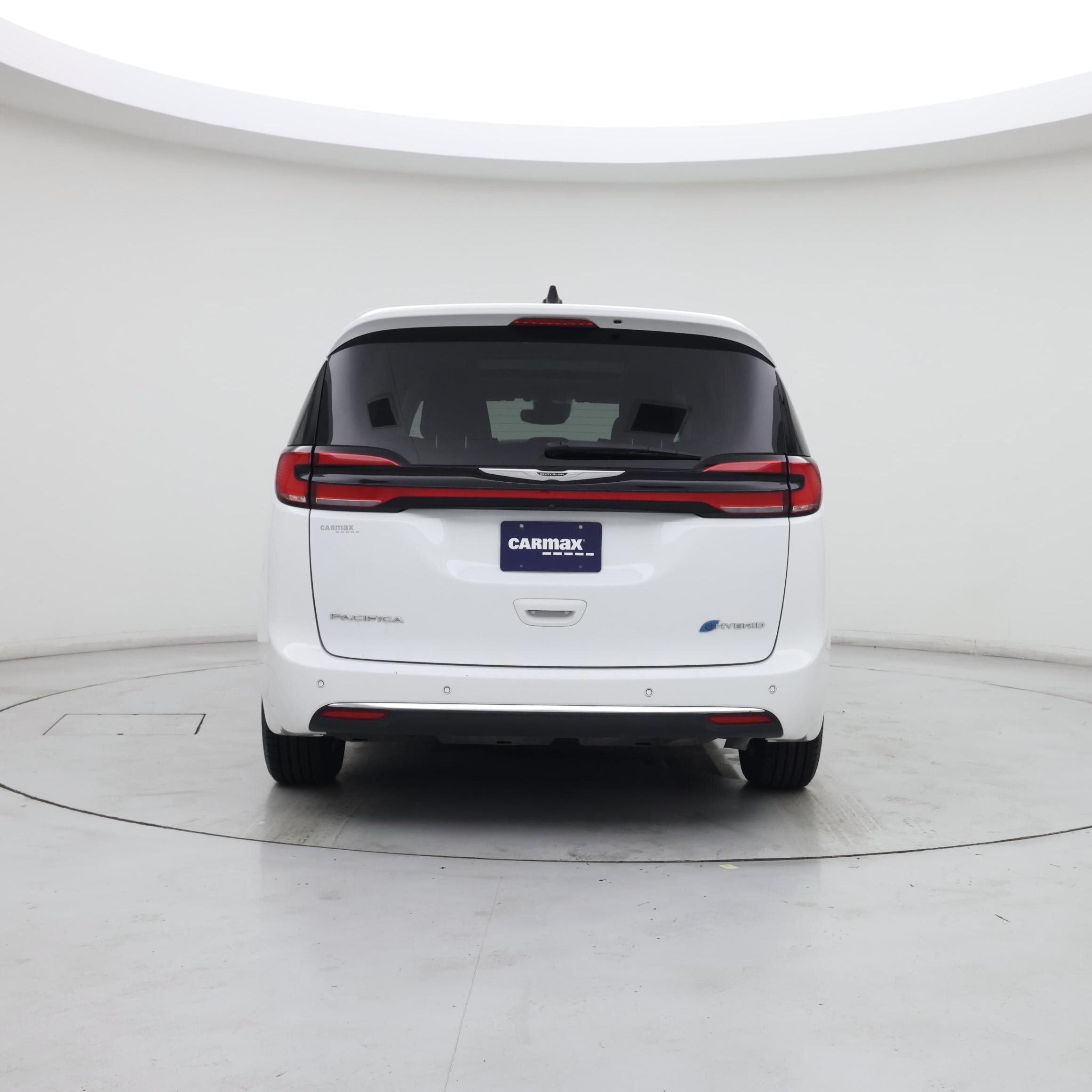 Thumbnail: 2023 Chrysler Pacifica - 6