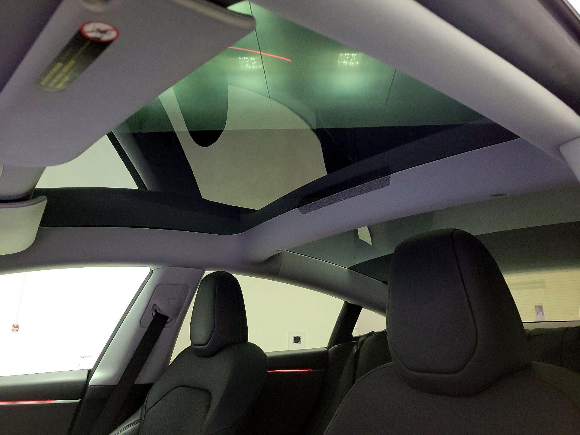 Thumbnail: 2025 Tesla Model 3 - 18