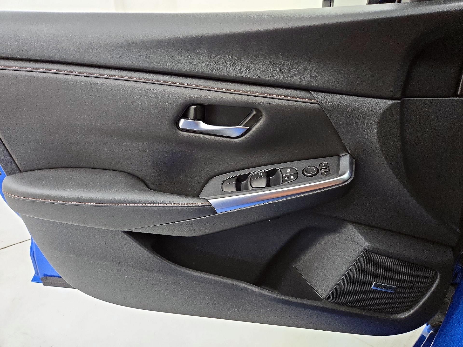 Thumbnail: 2023 Nissan Sentra - 12