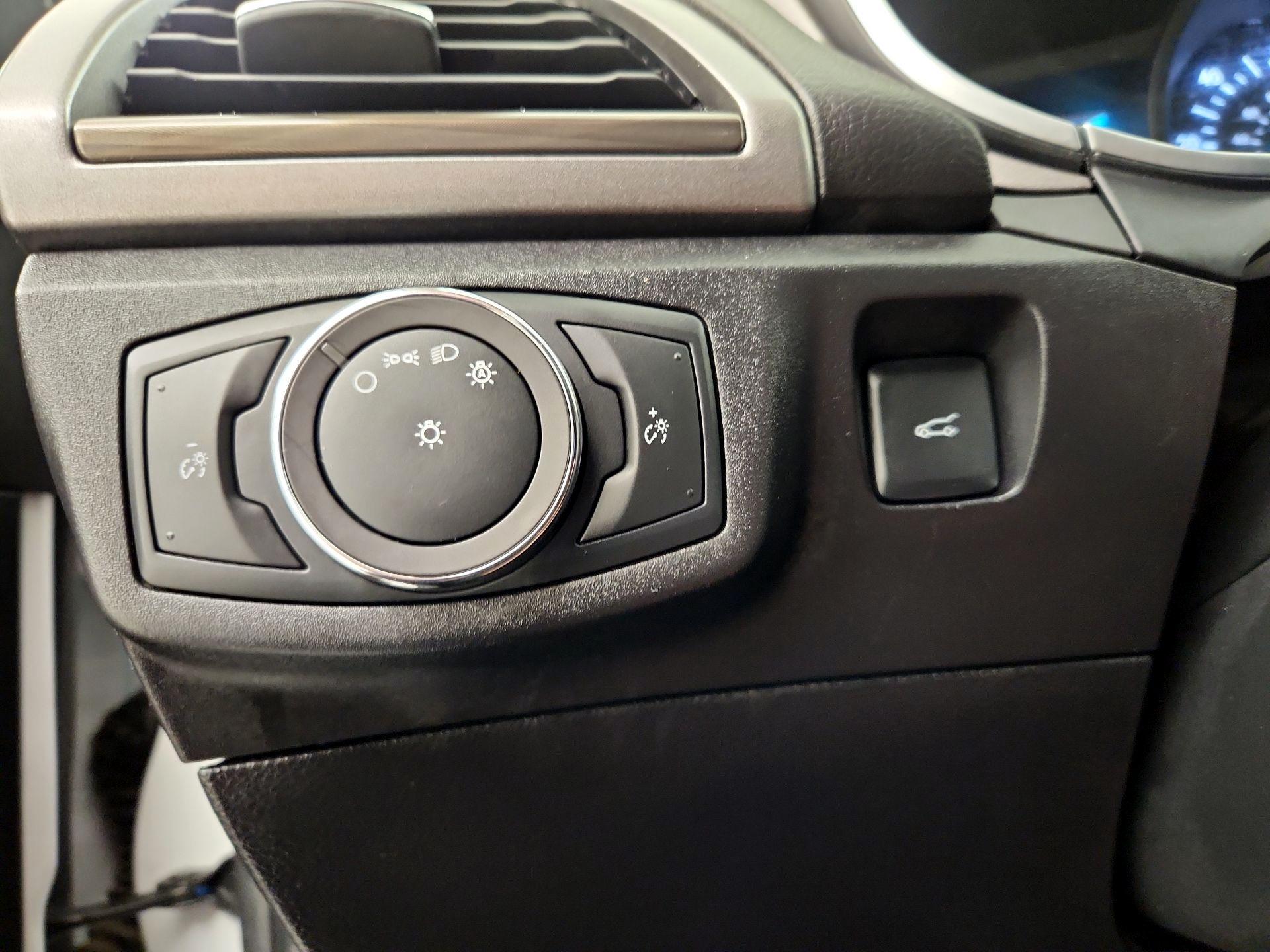 Thumbnail: 2018 Ford Fusion - 13