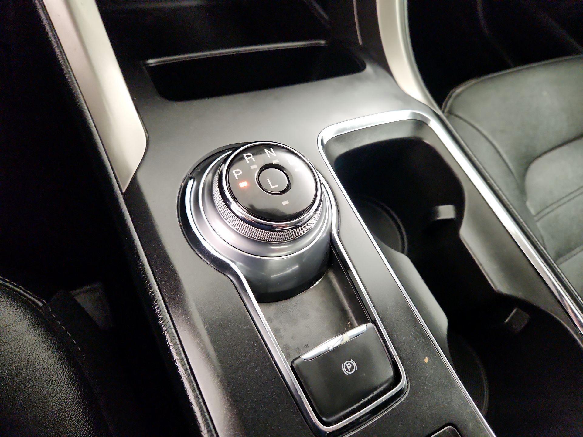 Thumbnail: 2018 Ford Fusion - 17