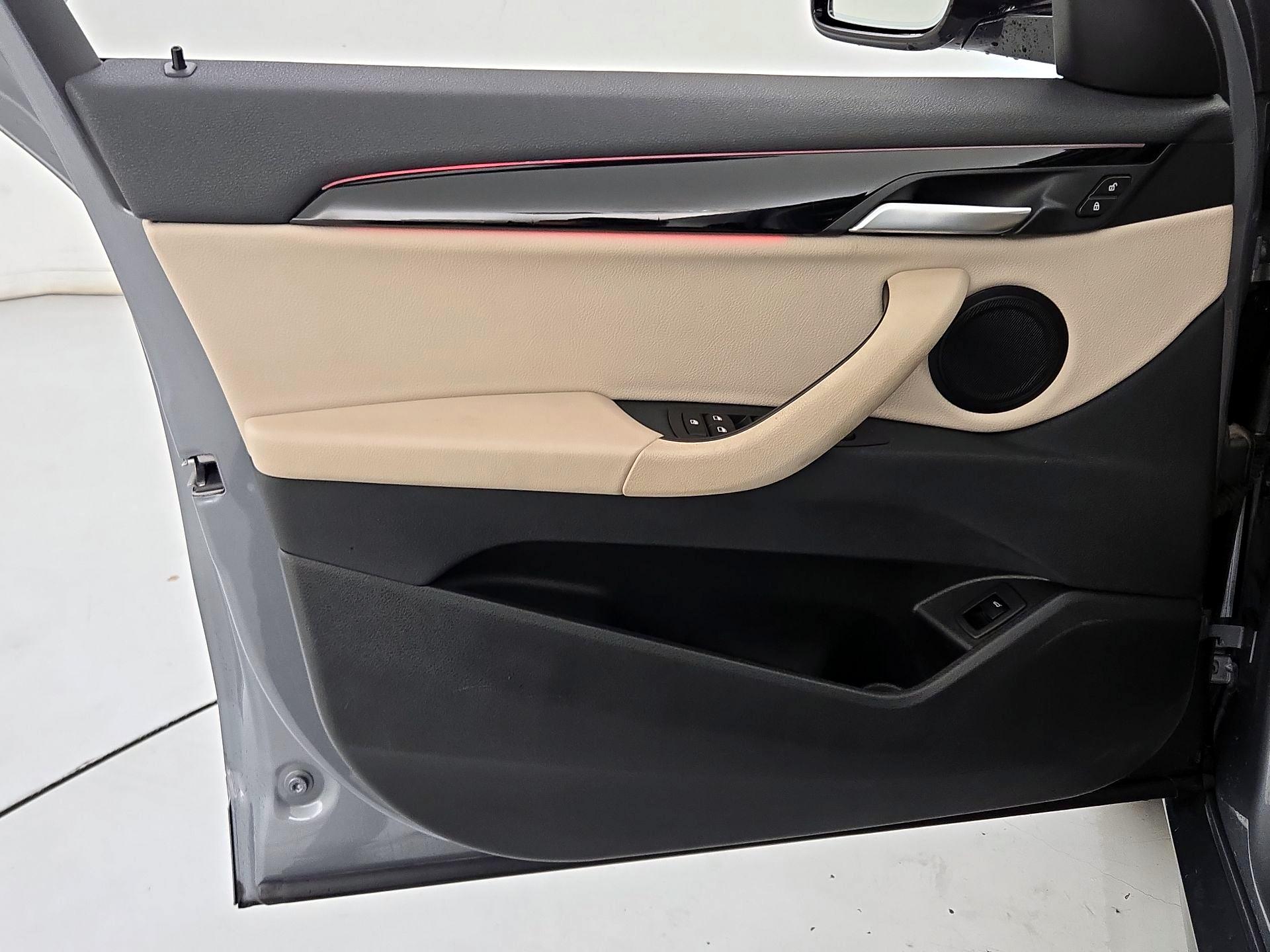 Thumbnail: 2023 BMW X2 - 12